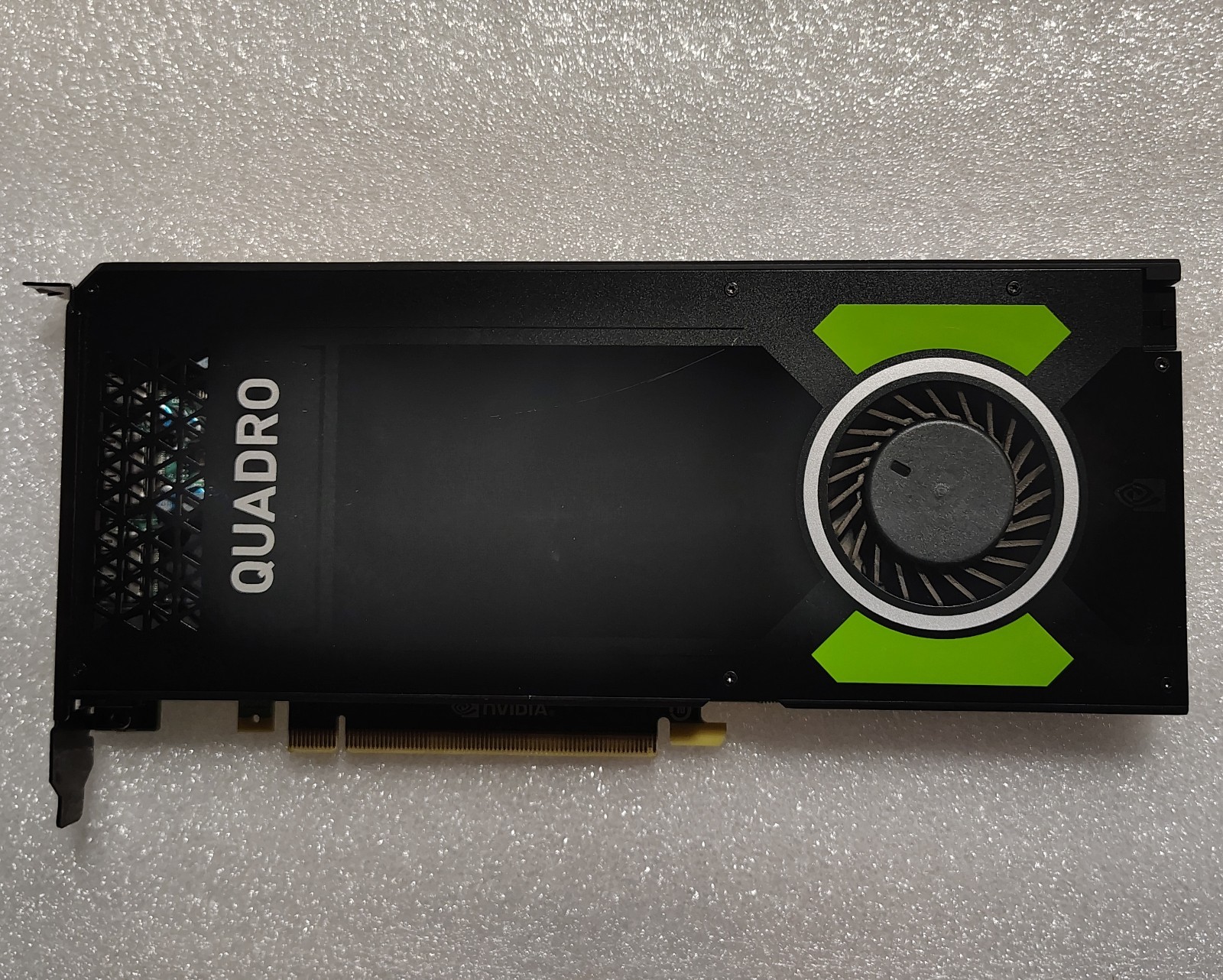 PNY NVIDIA Quadro M4000 8GB GDDR5 Workstation Graphics Card 4x DP - READ PNY NVIDIA Quadro M4000 8GB GDDR5 Workstation Graphics Card 4x DP - READ