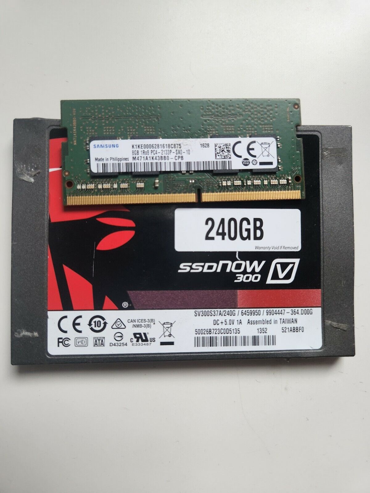 Samsung 8GB DDR4 1Rx8 PC4-2133P +++ Kingston SSD Drive 240GB 