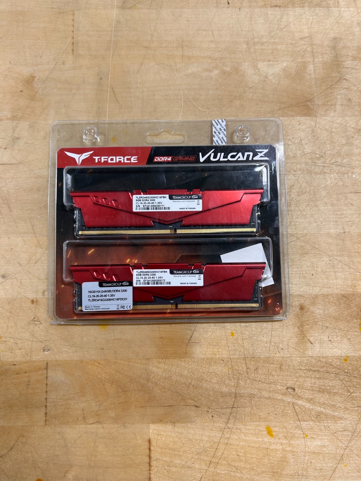 TeamGroup T-Force Vulcan Z 16GB (2x8GB) RAM DDR4 3200MHz TLZRD48G3200HC16FBK TeamGroup T-Force Vulcan Z 16GB (2x8GB) RAM DDR4 3200MHz TLZRD48G3200HC16FBK