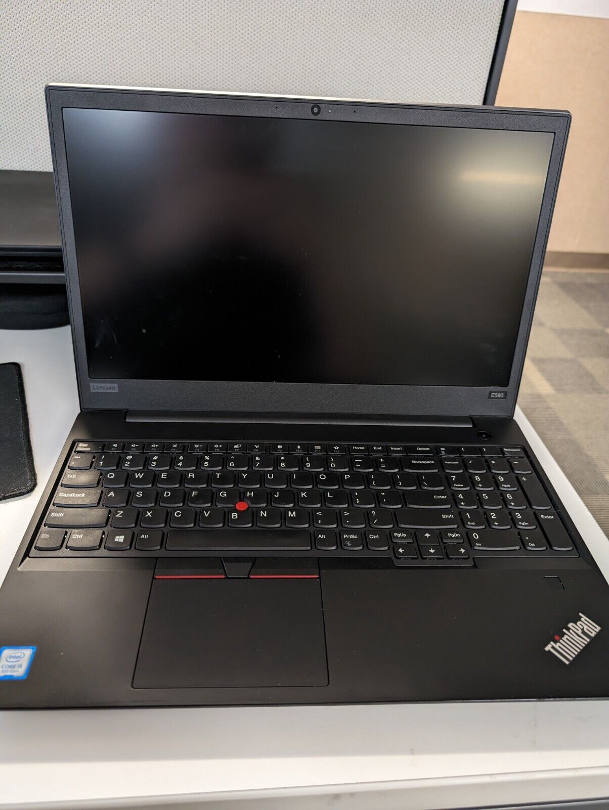 Lenovo Thinkpad E580 Core i5-8250U 8GB RAM/256GB SSD NO OS