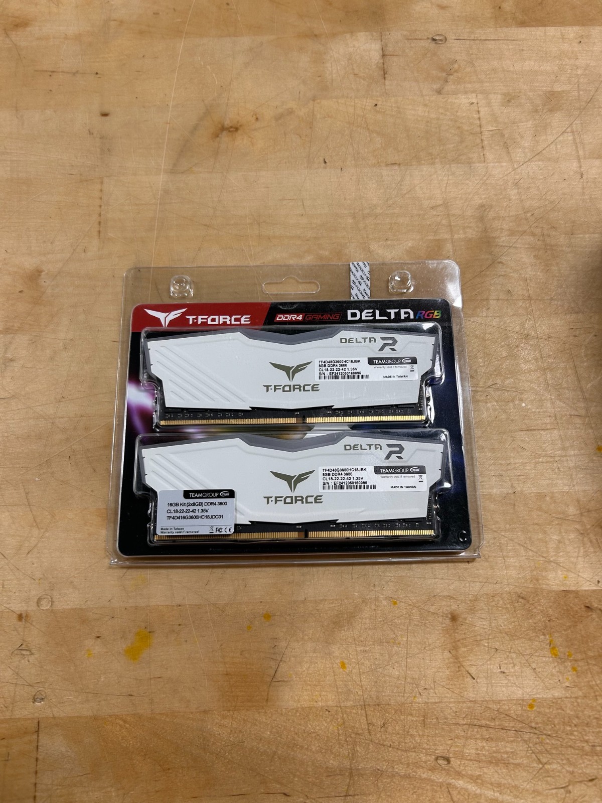 New TeamGroup T-Force Delta RGB 16GB (2x8GB) RAM DDR4 3600MHz TFD48G3600HC18JBK