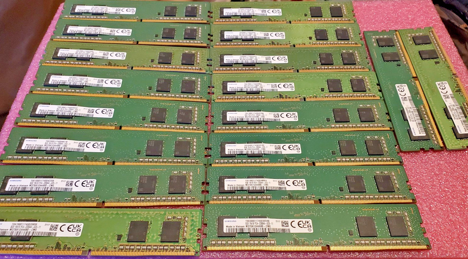 Lot Of 18 - 8GB 3200MHz DDR4 Desktop Ram; Samsung M378A1G44AB0-CWE