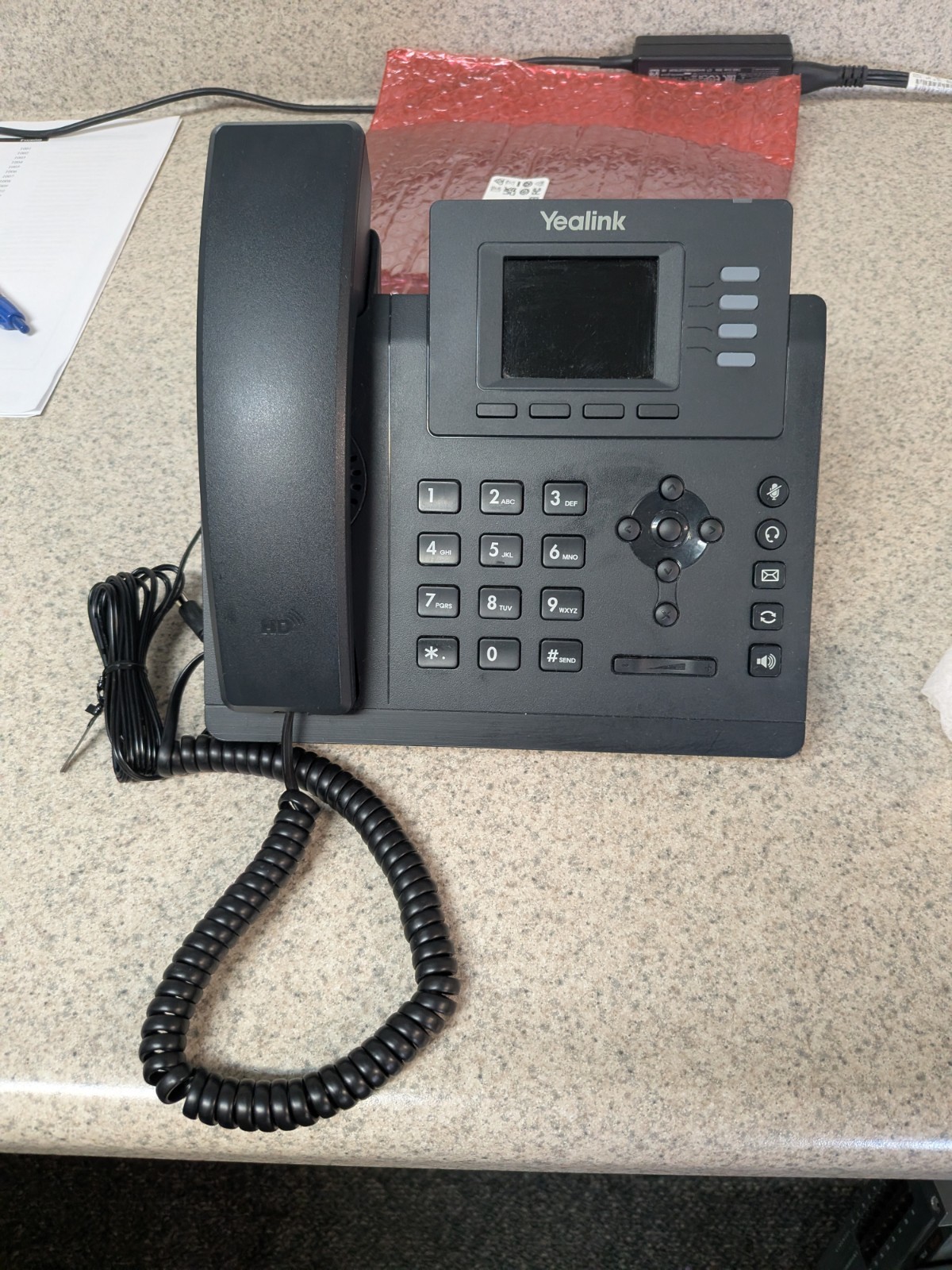 Yealink SIP-T33G IP Phone 4-LineSpeakerphone VoIP Desk Phone Black w/ Power Sply Yealink SIP-T33G IP Phone 4-LineSpeakerphone VoIP Desk Phone Black w/ Power Sply