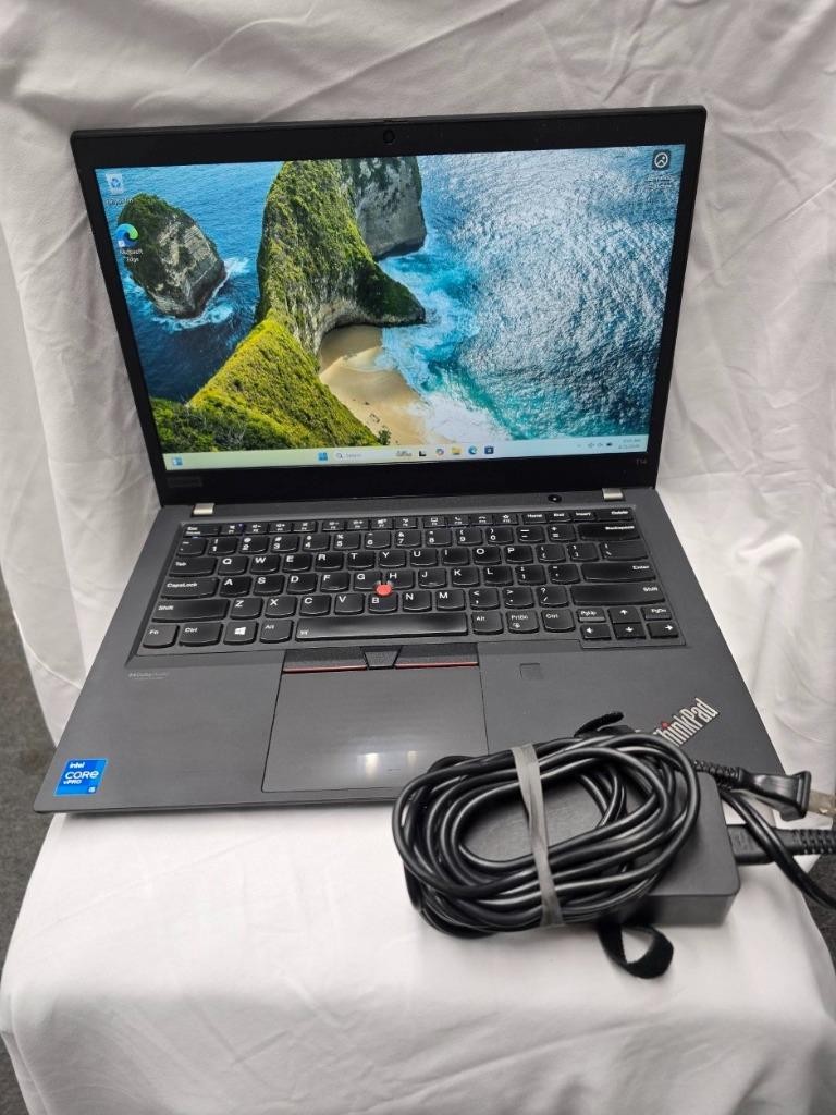 Lenovo ThinkPad T14 Gen 2 Laptop 16GB RAM, 256GB SSD, 11Gen Intel i5 NO TOUCH *A Lenovo ThinkPad T14 Gen 2 Laptop 16GB RAM, 256GB SSD, 11Gen Intel i5 NO TOUCH *A