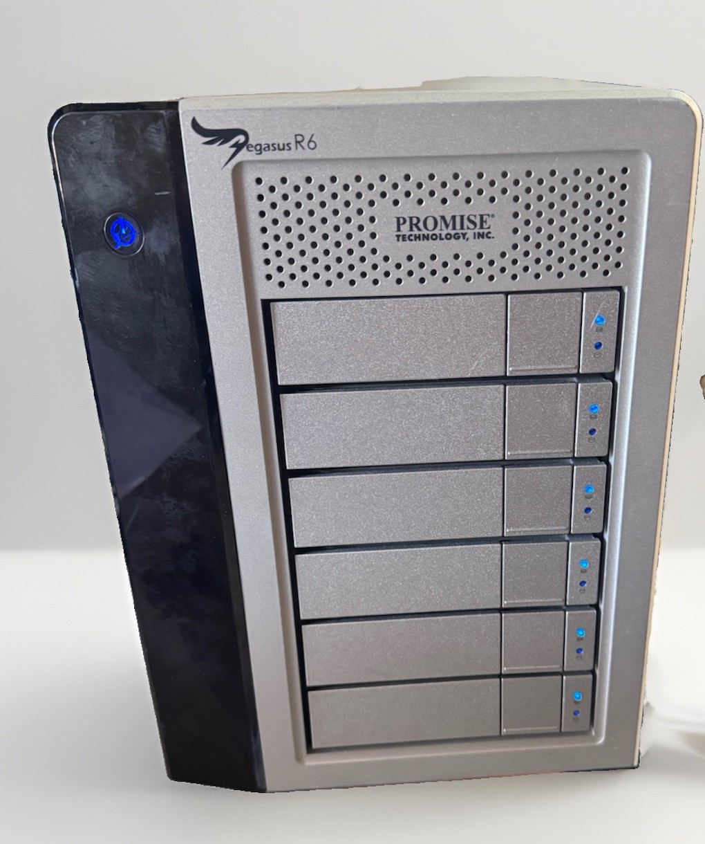 Promise Pegasus R6 Thunderbolt 2 RAID Storage 6Bay Enclosure G2U