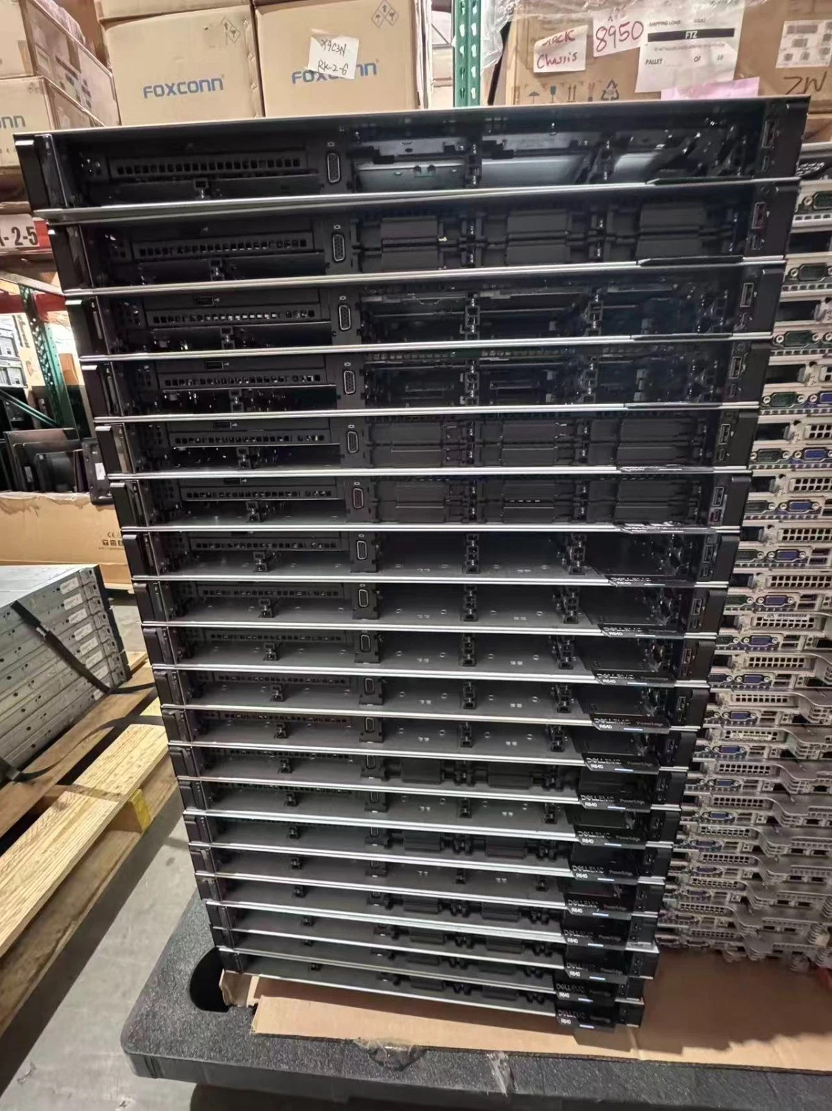 Dell PowerEdge R640 1U 8SFF Server Barebones 2x Gold 6140 64GB 2x 750w Dell PowerEdge R640 1U 8SFF Server Barebones 2x Gold 6140 64GB 2x 750w