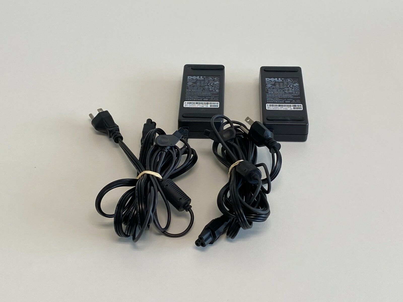 BB25:  Lot of 2 Genuine Dell AA20031 Power Supply Adapter