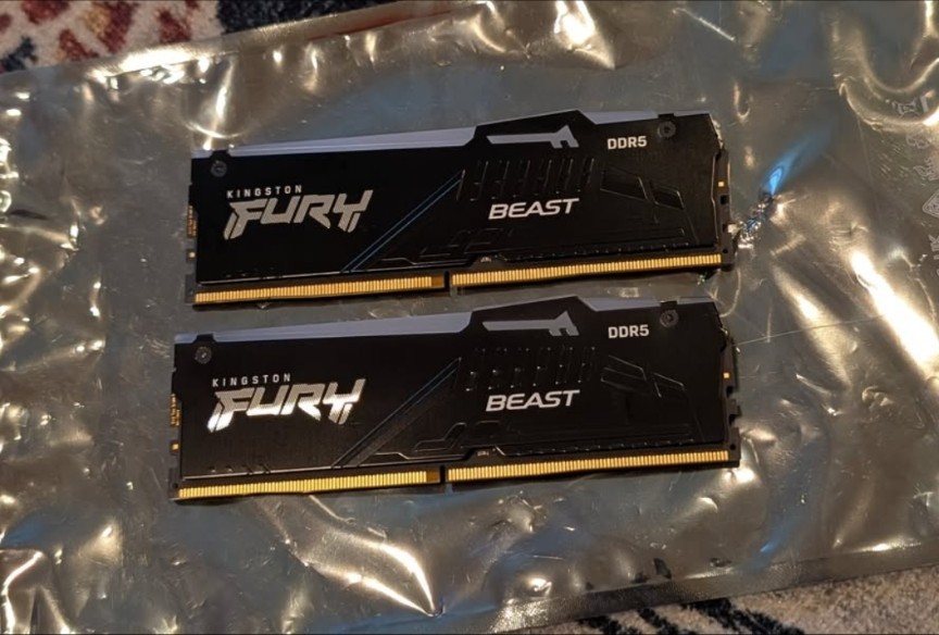 Kingston Fury Beast 64GB 2x32GB DDR5 5200MHz Desktop Memory Kit Black Kingston Fury Beast 64GB 2x32GB DDR5 5200MHz Desktop Memory Kit Black