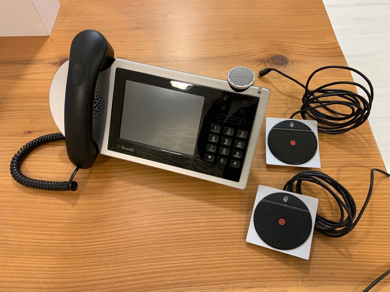 Shoretel Phone System STID-T1 with Server, Switch, and 54 Phones