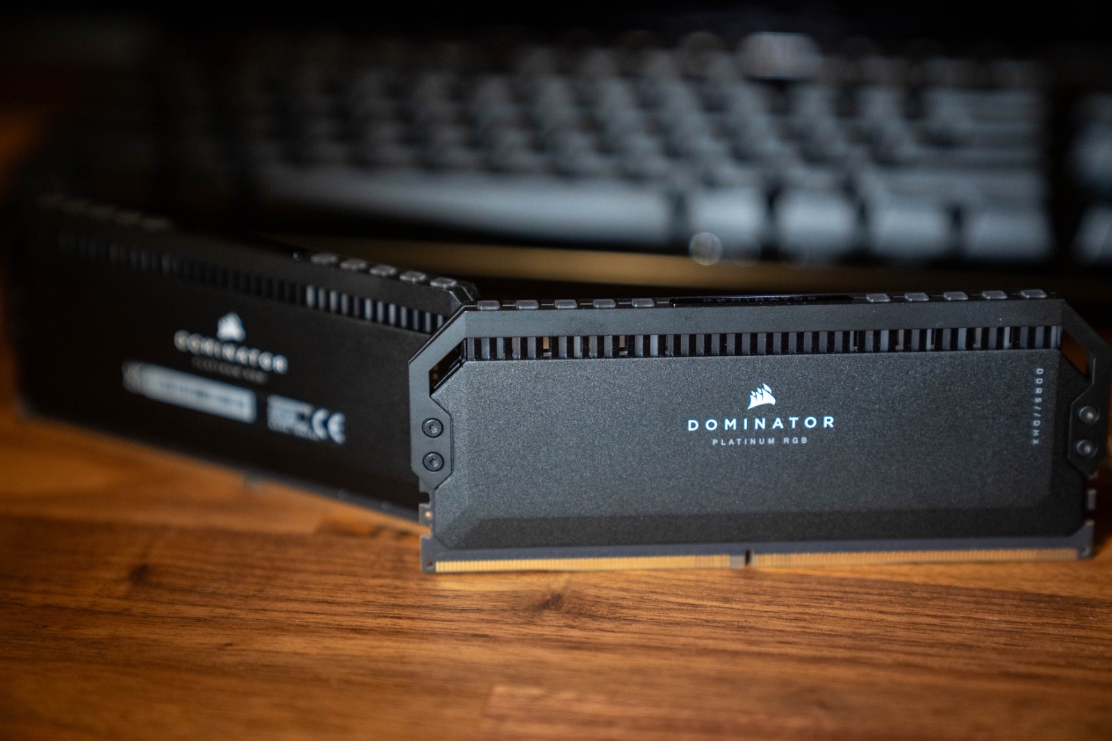 CORSAIR Dominator Platinum RGB DDR5 32GB (2x16GB) 6200MHz (CMT32GX5M2X6200C36) CORSAIR Dominator Platinum RGB DDR5 32GB (2x16GB) 6200MHz (CMT32GX5M2X6200C36)