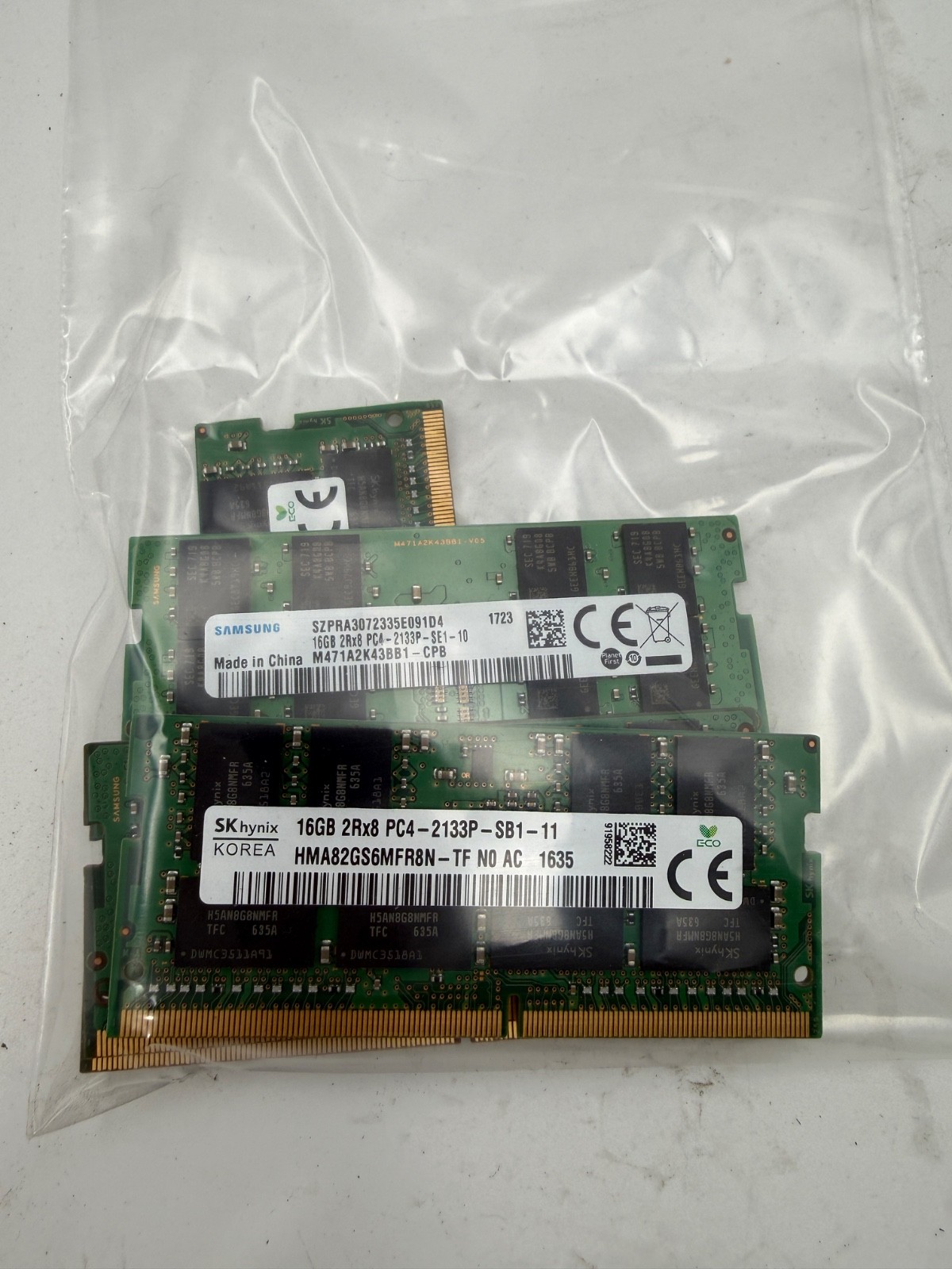 LOT OF 5 RAM STICKS-SAMSUNG/SK Hynix 16GB 2Rx8 PC4-2133 (16GBX5=75GB TOTAL) LOT OF 5 RAM STICKS-SAMSUNG/SK Hynix 16GB 2Rx8 PC4-2133 (16GBX5=75GB TOTAL)