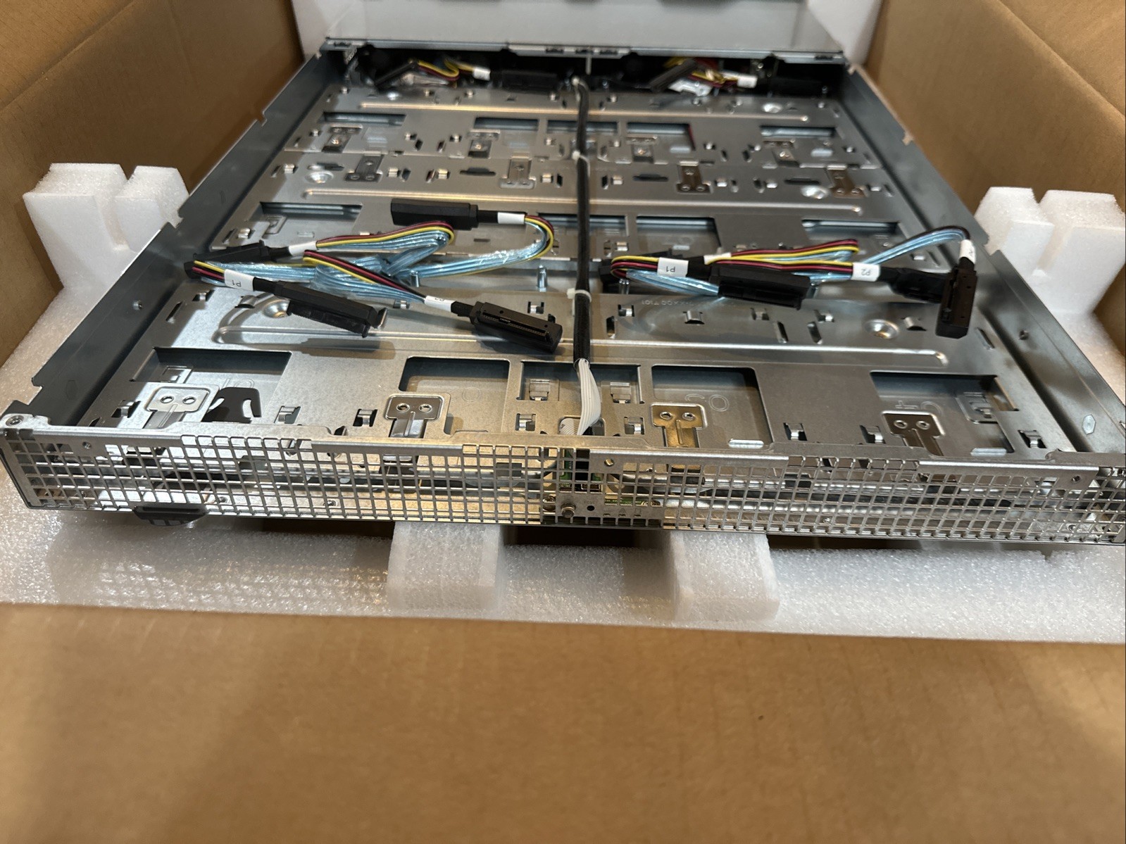Supermicro SuperStorage SSG-K1048-RT with Power Supply and HDD mounting screws Supermicro SuperStorage SSG-K1048-RT with Power Supply and HDD mounting screws