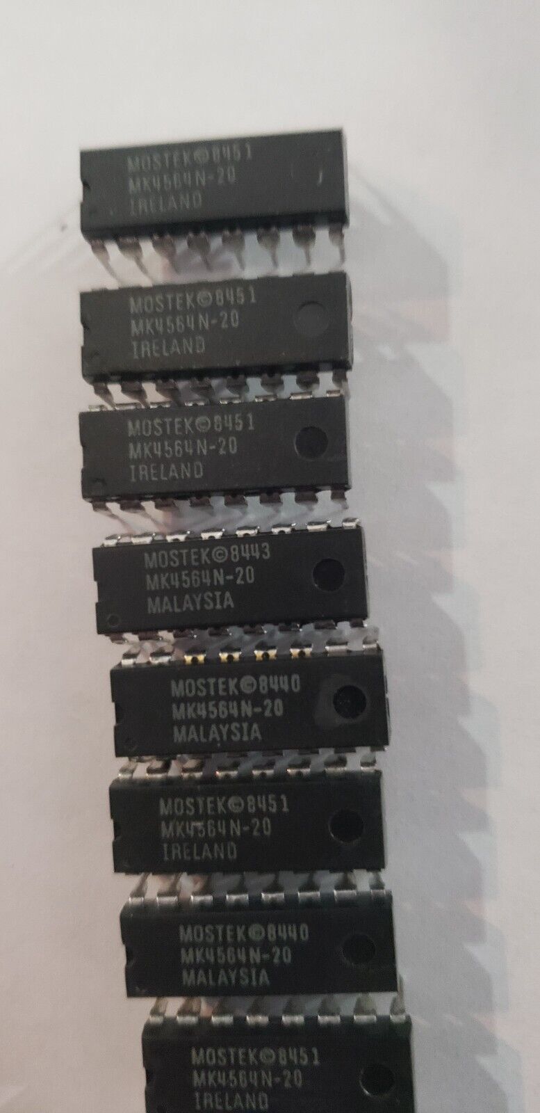 Lot of 7-Mostek MK4564N-20 DRAM 16 Pin DIP Vintage Computer IC Chip