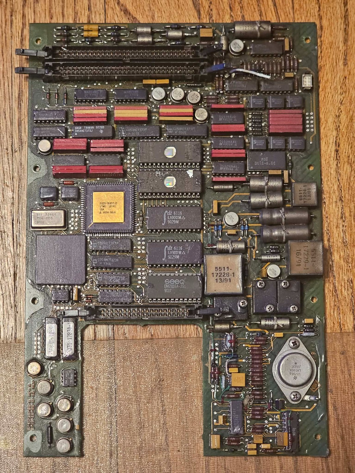 Vintage Military Avionics PCB Intel MG8097BH Ceramic CPU EPROM Circuit Board IC Vintage Military Avionics PCB Intel MG8097BH Ceramic CPU EPROM Circuit Board IC