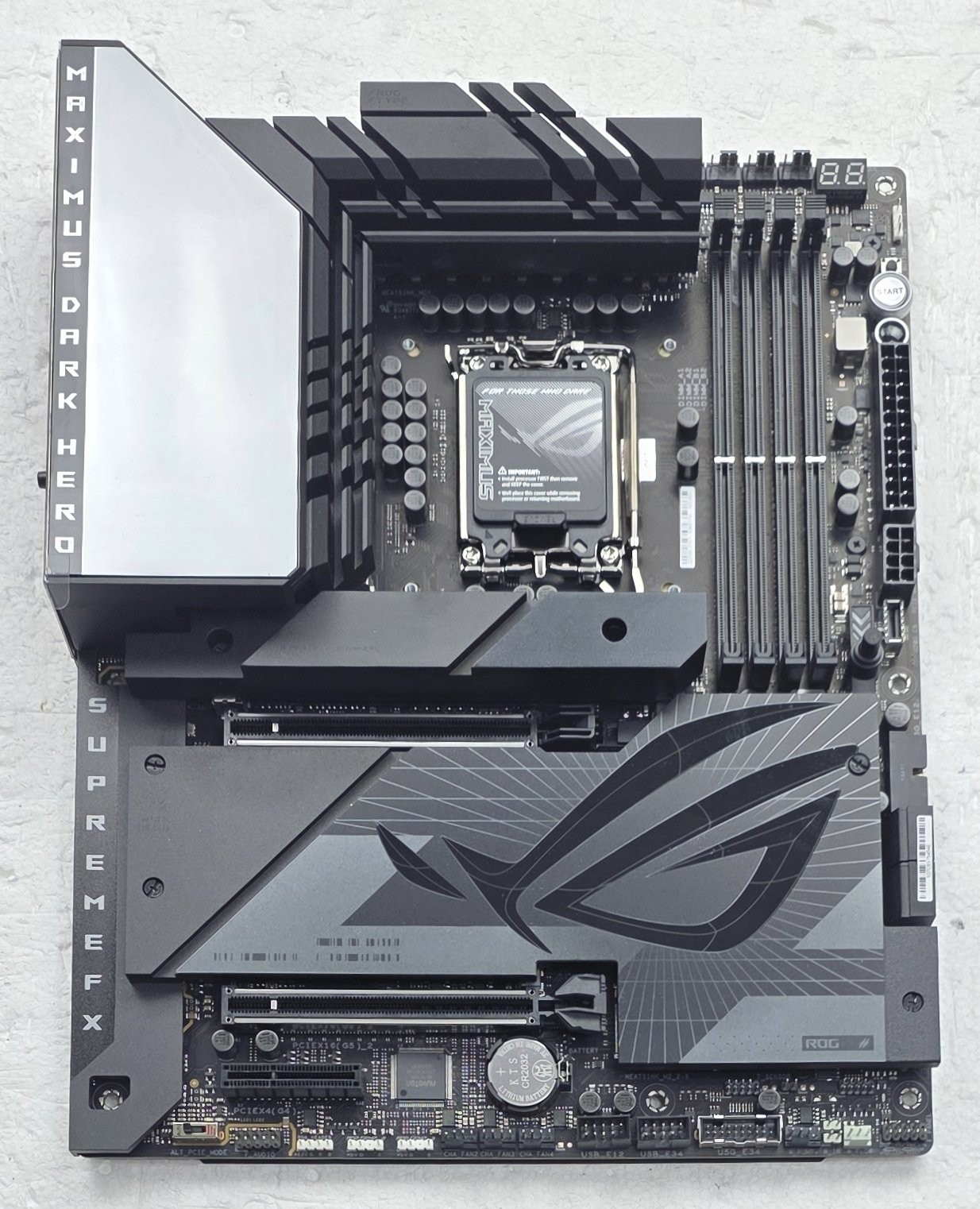 Maximus Z790 Dark Hero ASUS ROG DDR5 LGA 1700 PCIe 5.0 WiFi 7 Gaming Motherboard