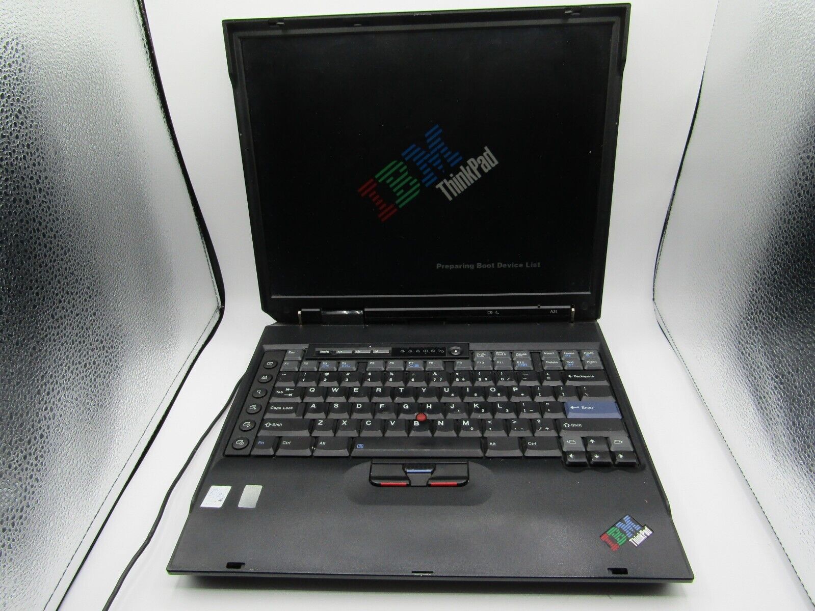 Vintage IBM Thinkpad A31 Laptop P4 Windows 95/Linex OS 8.1 DVD/CDR Floppy Manual
