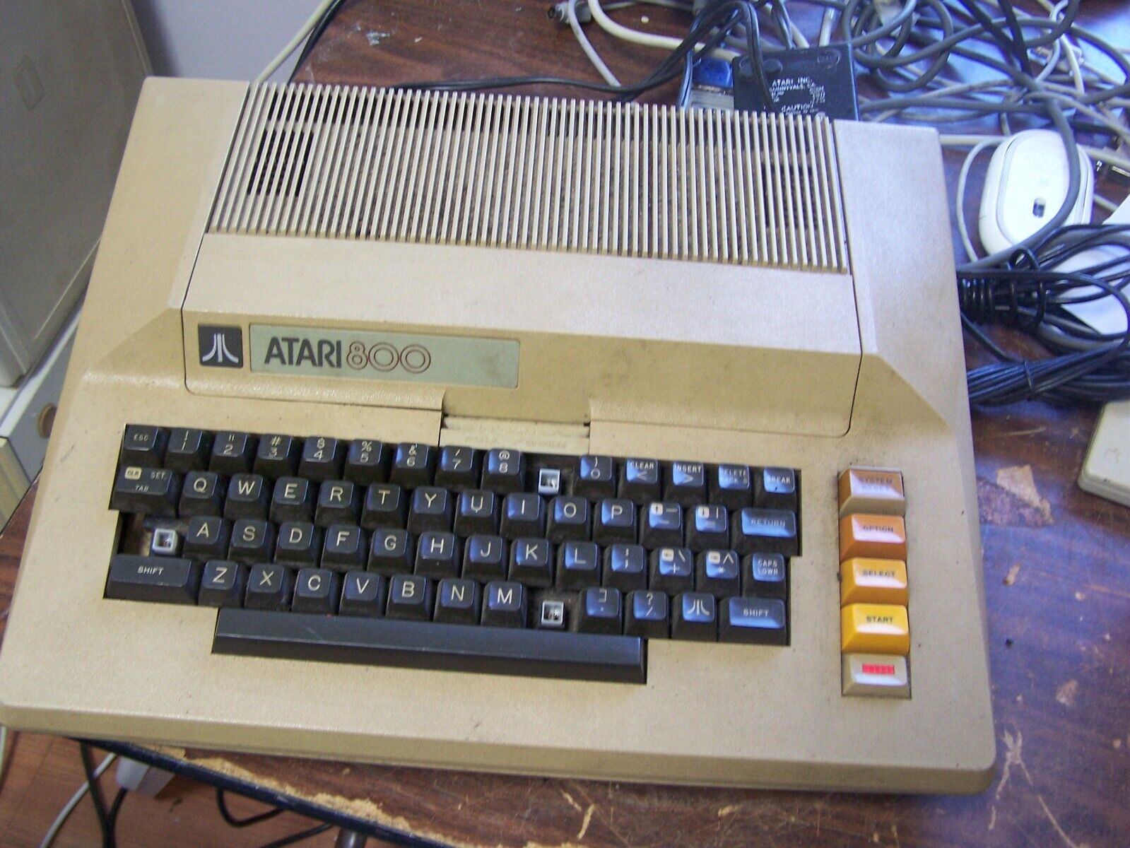 Atari 800 - Powers on but SOLD AS IS