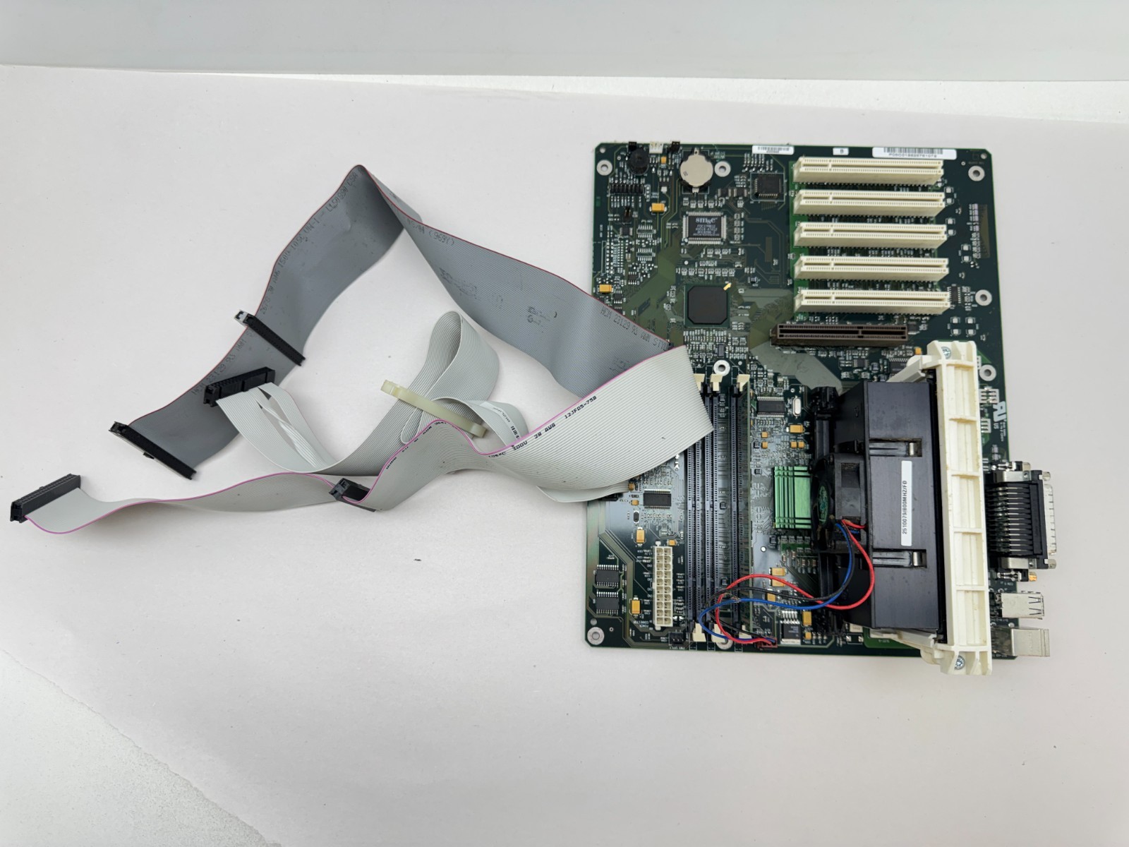 Gateway 4000648 Slot A Motherboard AMD Athlon 800MHz 64MB SDRAM AGP PCI Bundle Gateway 4000648 Slot A Motherboard AMD Athlon 800MHz 64MB SDRAM AGP PCI Bundle