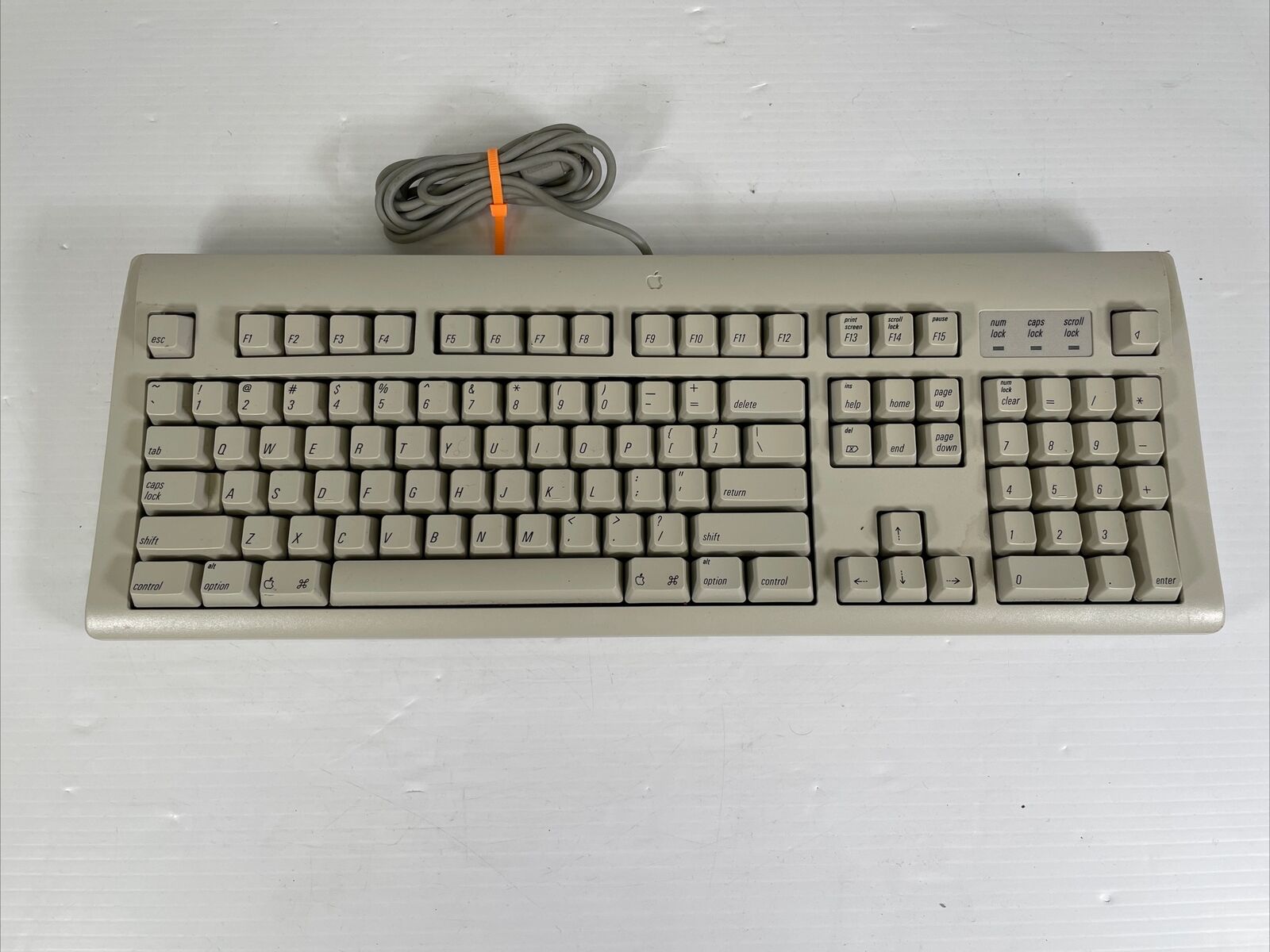 Vintage Apple M2980 AppleDesign Keyboard - Tested and working - Good condition