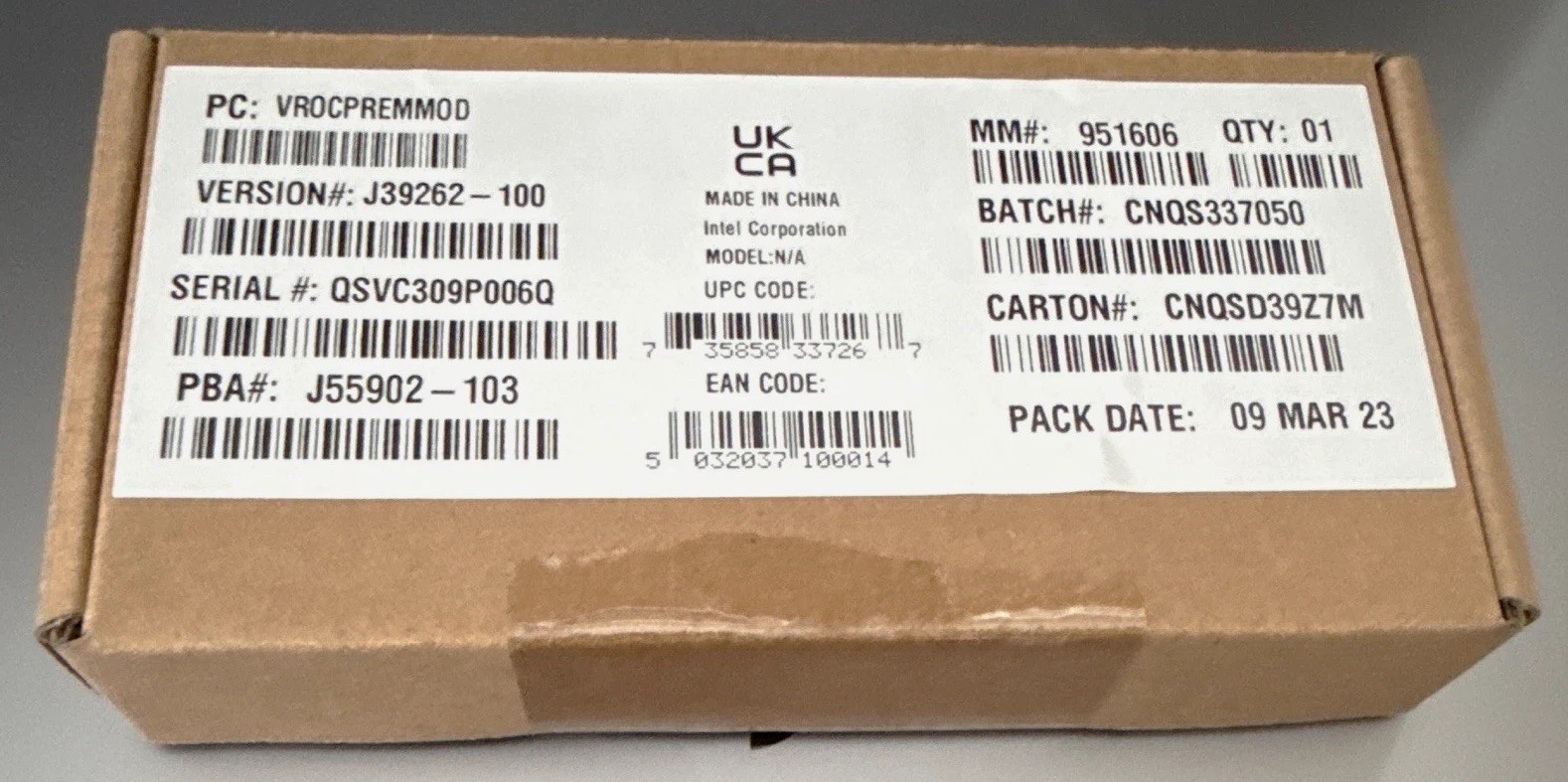 Intel VROC Premium RAID Controller Card PCIe Add-On Module VROCPREMMOD Intel VROC Premium RAID Controller Card PCIe Add-On Module VROCPREMMOD