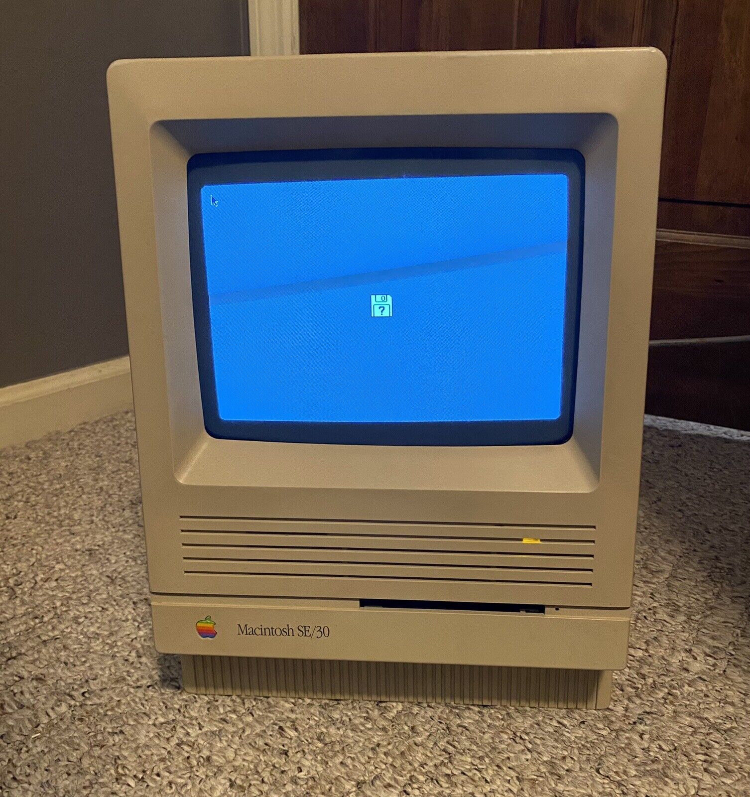 Apple Macintosh SE/30 M5119 Computer 8MB RAM Recapped Working *See Description*