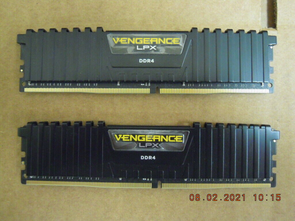 Corsair Vengence LPX DDR4 32GB(2x16) 3000Mhz CMK32GX4M2B3000C15   *av09