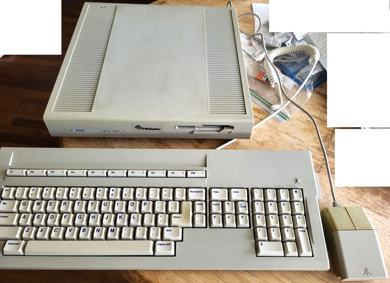 Vintage ATARI MEGA ST 4 4MB RAM + Keyboard + Mouse