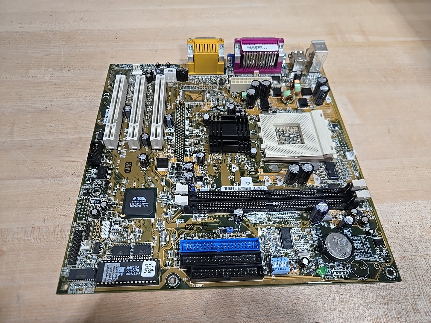 Vintage ASUS A7VL-VM Motherboard Untested Vintage ASUS A7VL-VM Motherboard Untested