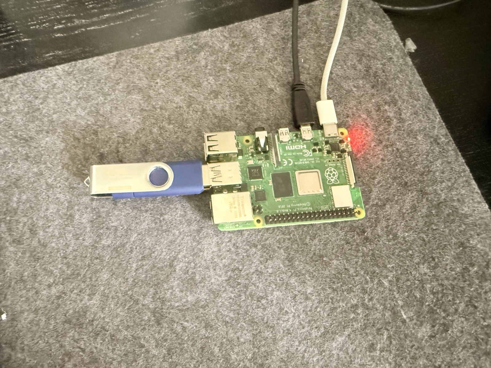 Raspberry Pi 4 Model B 4GB RAM Ubuntu 26.04 LTS Preinstalled +16GB USB BCM2711 Raspberry Pi 4 Model B 4GB RAM Ubuntu 26.04 LTS Preinstalled +16GB USB BCM2711