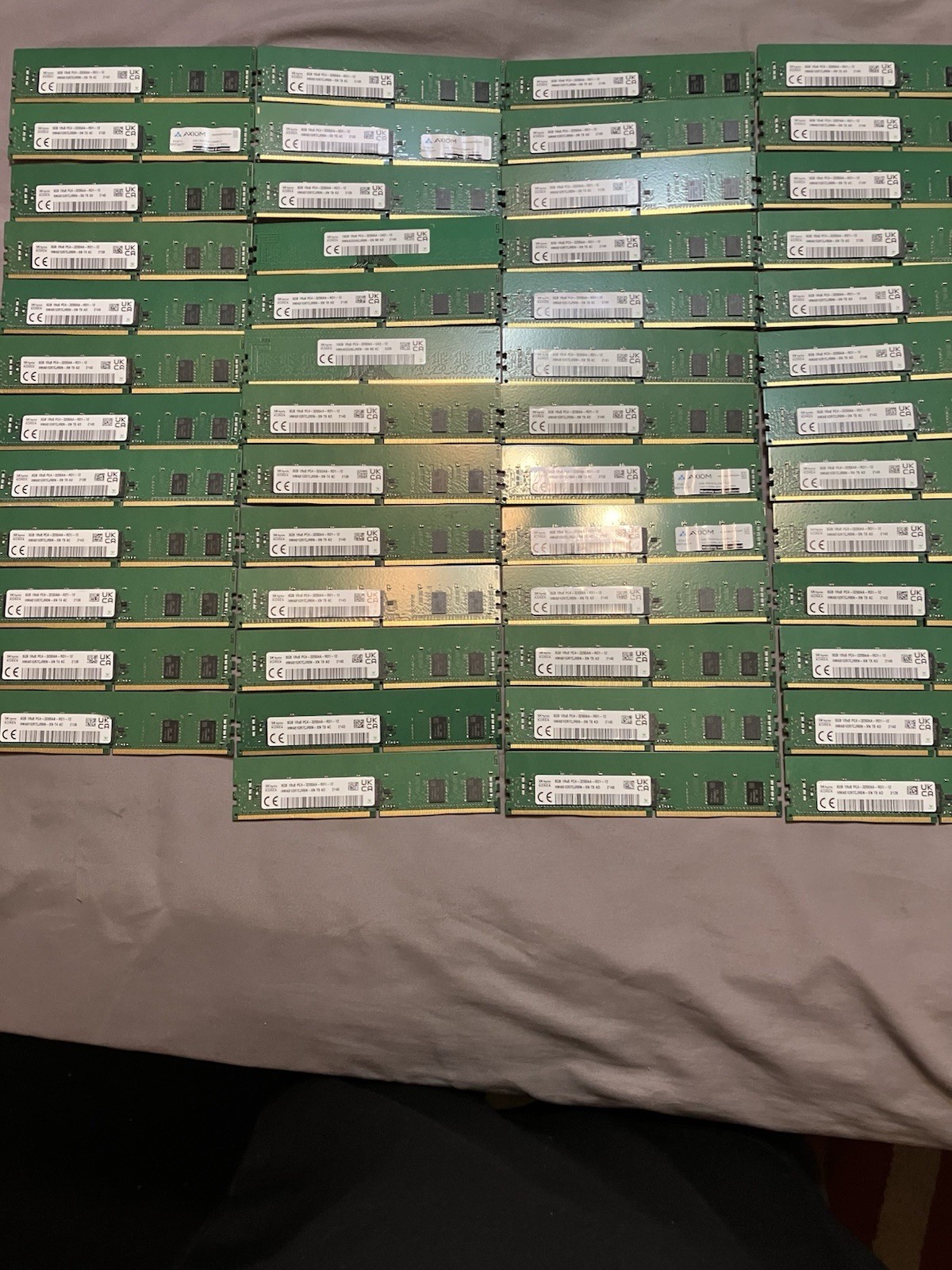 SK Hynix 8GB 1RX8 PC4-3200AA-RD1-12 and SAMSUNG 8GB 1RX8 PC4-3200AA-RD1-12-RB0.