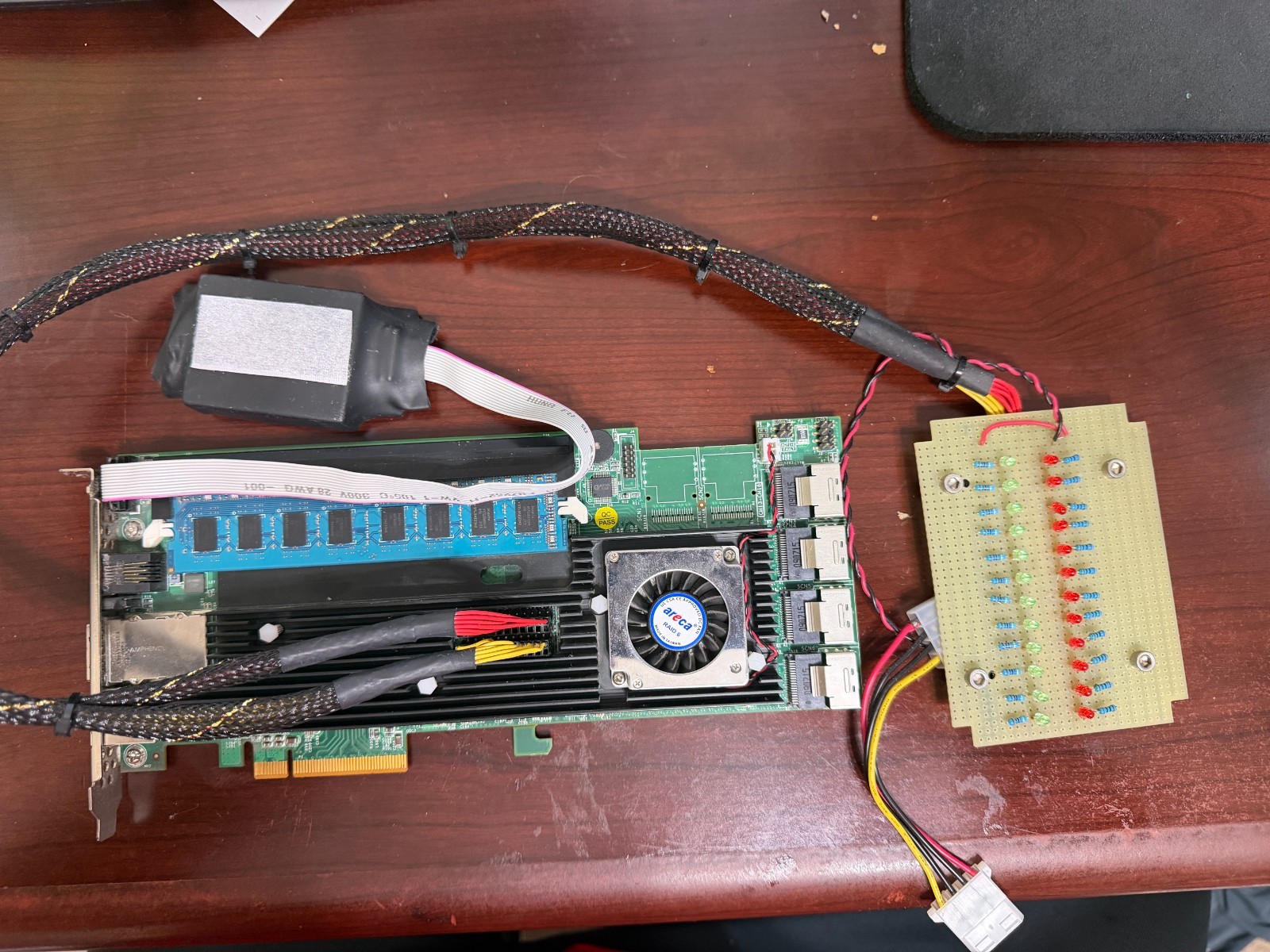 Areca ARC-1882IX-24 (16i4e)24-Port RAID Controller Card w/BBU /HDD Monitor Board Areca ARC-1882IX-24 (16i4e)24-Port RAID Controller Card w/BBU /HDD Monitor Board
