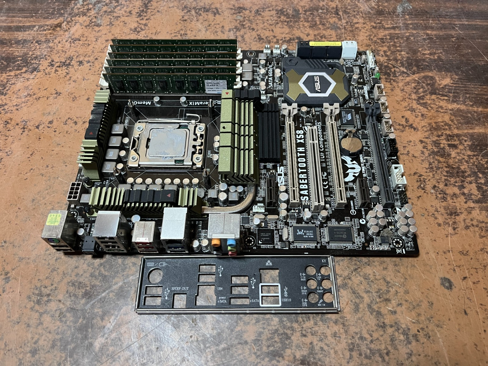 Asus Sabertooth X58 ATX DDR3 Gaming Motherboard w/ i7 CPU & 12GB RAM Asus Sabertooth X58 ATX DDR3 Gaming Motherboard w/ i7 CPU & 12GB RAM