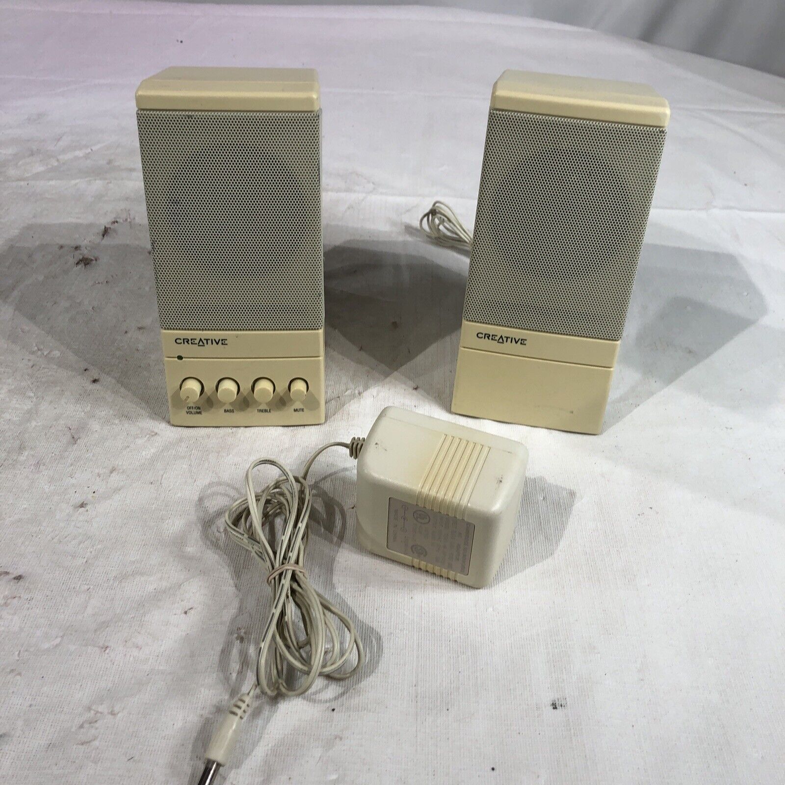 Vintage Creative Computer Speakers Model SBS20 3.5mm Jack Sound Blasters Working