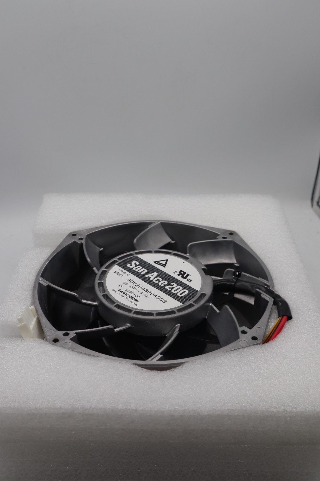 Sanyo Denki San Ace 200 DC Fan 48V