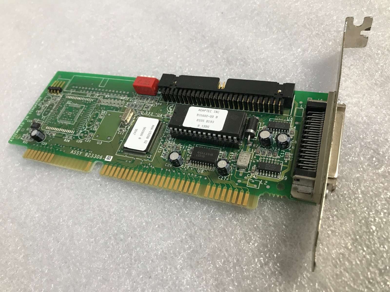 Adaptec AHA-1520B S2 / 931602-00, 923307-00 rev C Controler Card FGT1522B Adaptec AHA-1520B S2 / 931602-00, 923307-00 rev C Controler Card FGT1522B