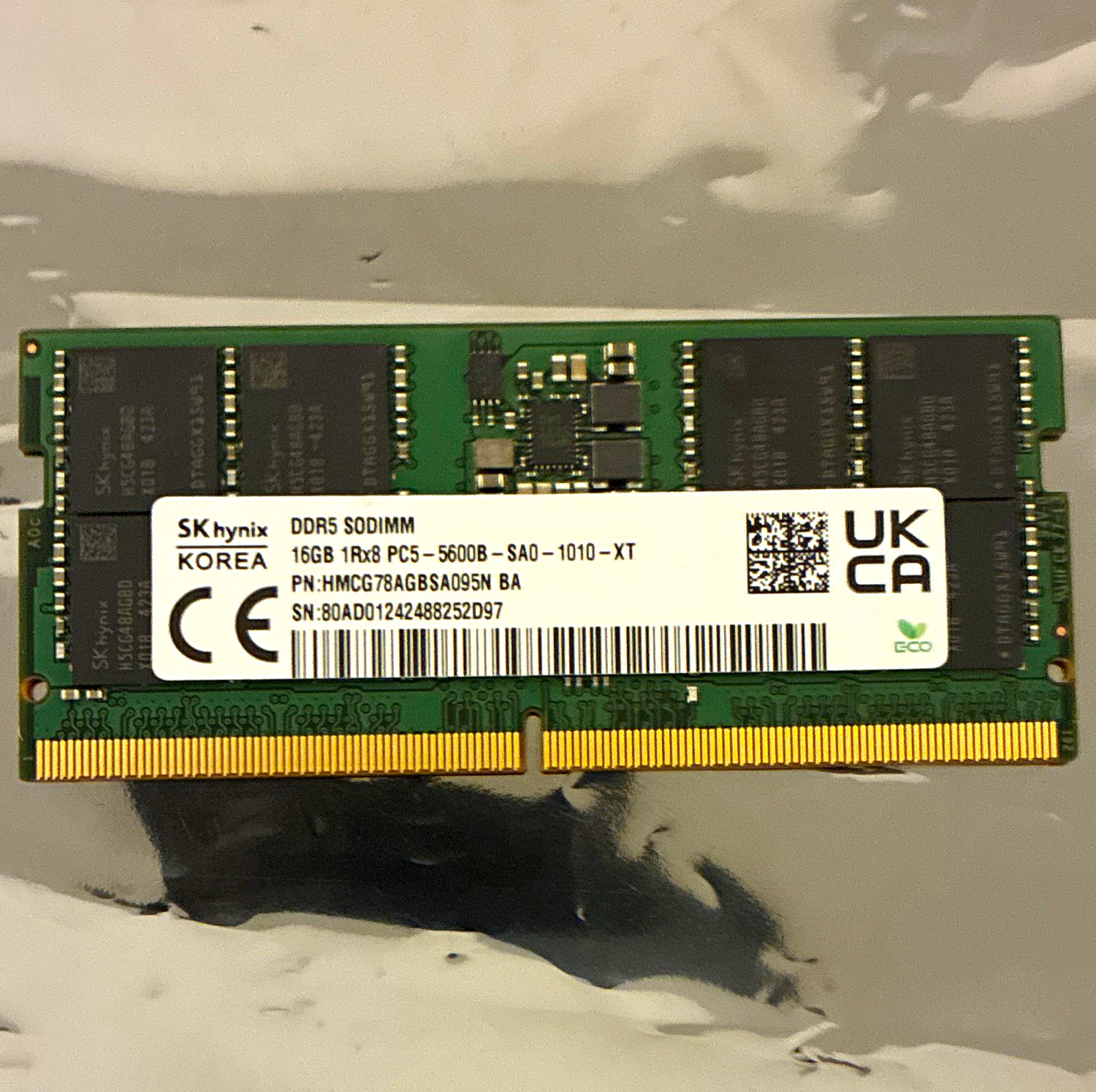 SK hynix 16GB DDR5 SO-DIMM PC5-5600B 262-Pin ECC RAM HMCG78AGBSA095N SK hynix 16GB DDR5 SO-DIMM PC5-5600B 262-Pin ECC RAM HMCG78AGBSA095N