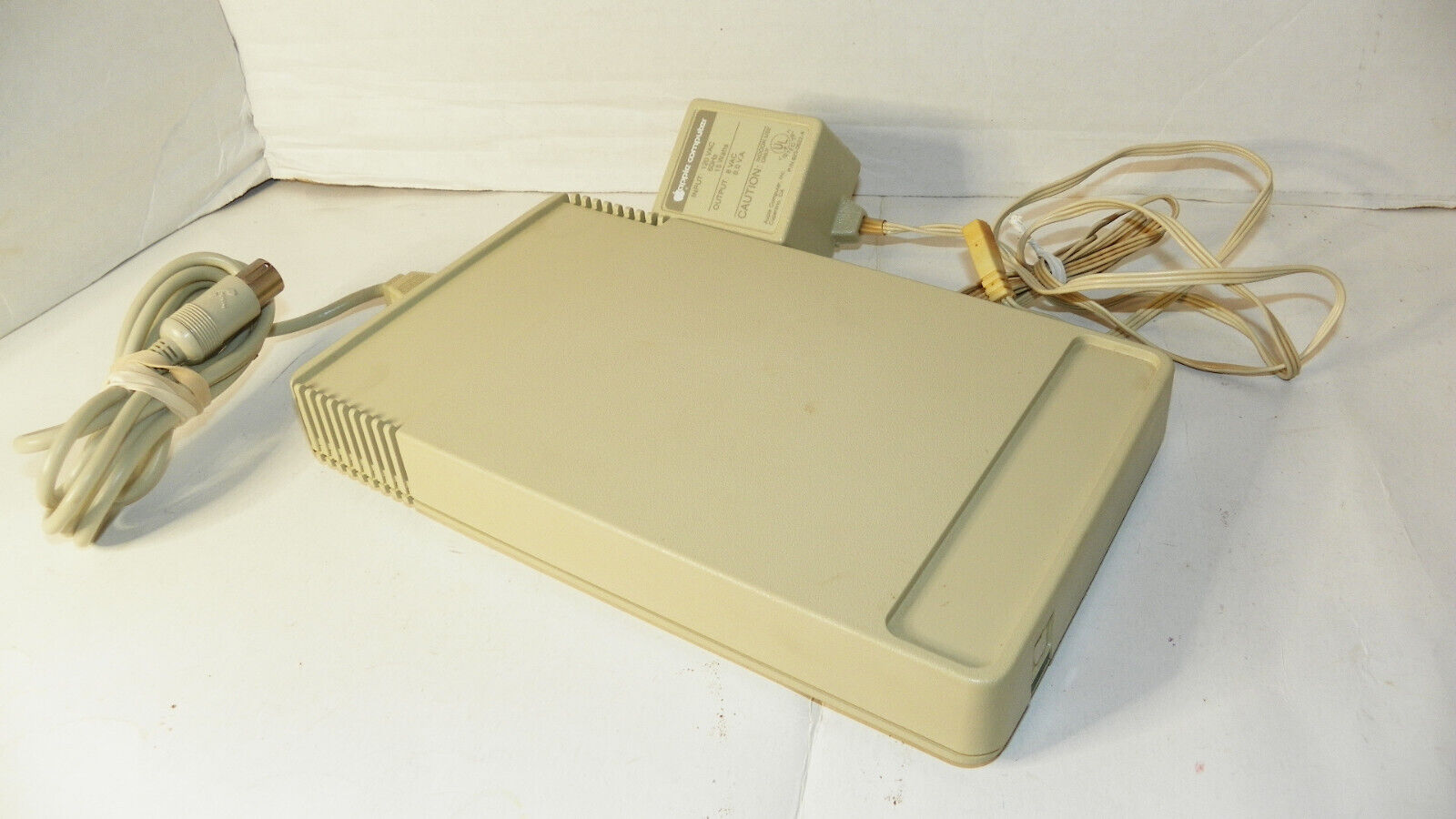 Vintage Apple Macintosh Computer Modem A9M0300