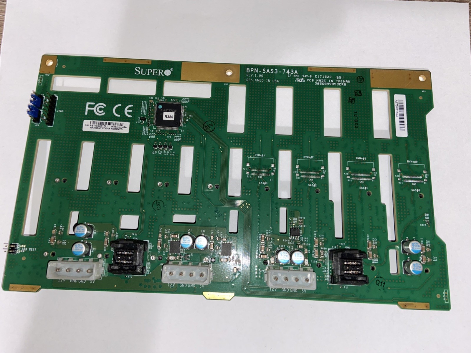 Supermicro BPN-SAS3-743A 8-port 4U 3.5-inch SAS3/SAS2/SATA3 12Gbps backplane Supermicro BPN-SAS3-743A 8-port 4U 3.5-inch SAS3/SAS2/SATA3 12Gbps backplane