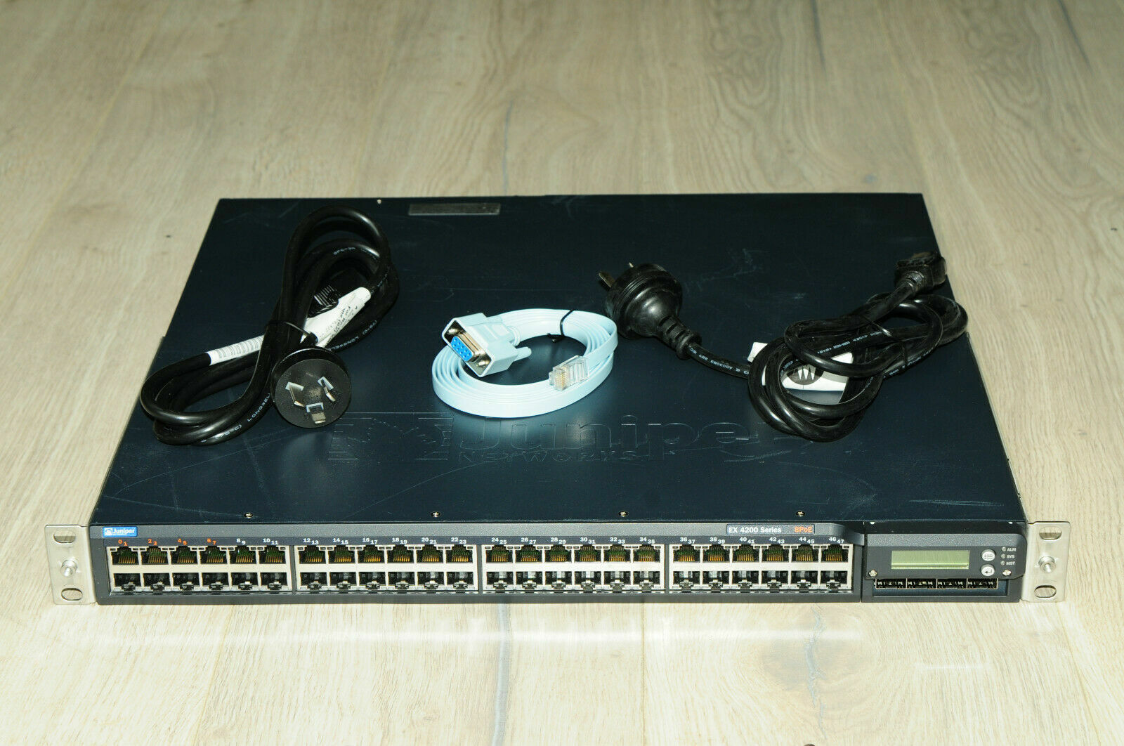 Juniper EX4200-48T 8 Port PoE 48 Port Gigabit Enterprise Switch w/ EX-UM-4SFP