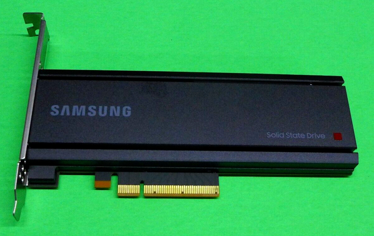 Samsung 1.6TB SSD PM1735 HHHL MZPLJ1T6HBJR-00AD3 PCI Express 4.0 Dell Y7D7D