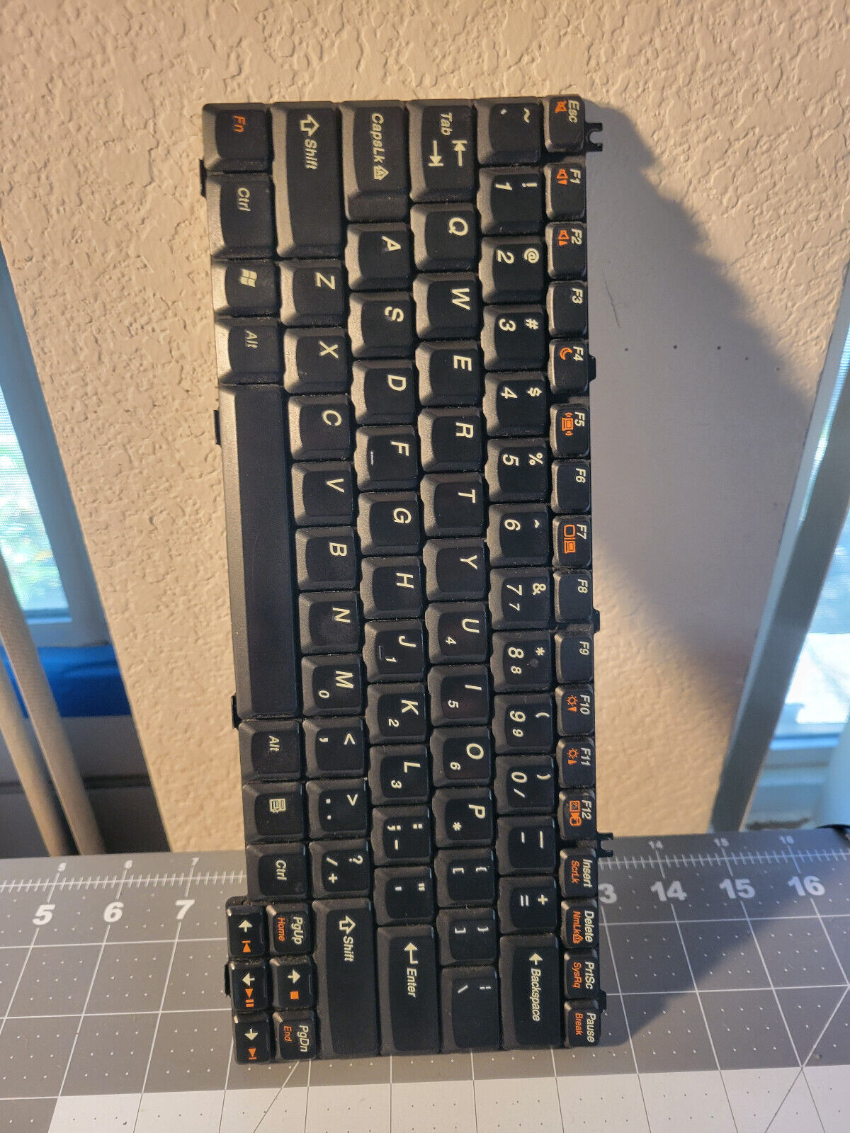 OEM Keyboard for IBM Lenovo N100/N200 3000 series 39T7385 BCF-84US 25-007696
