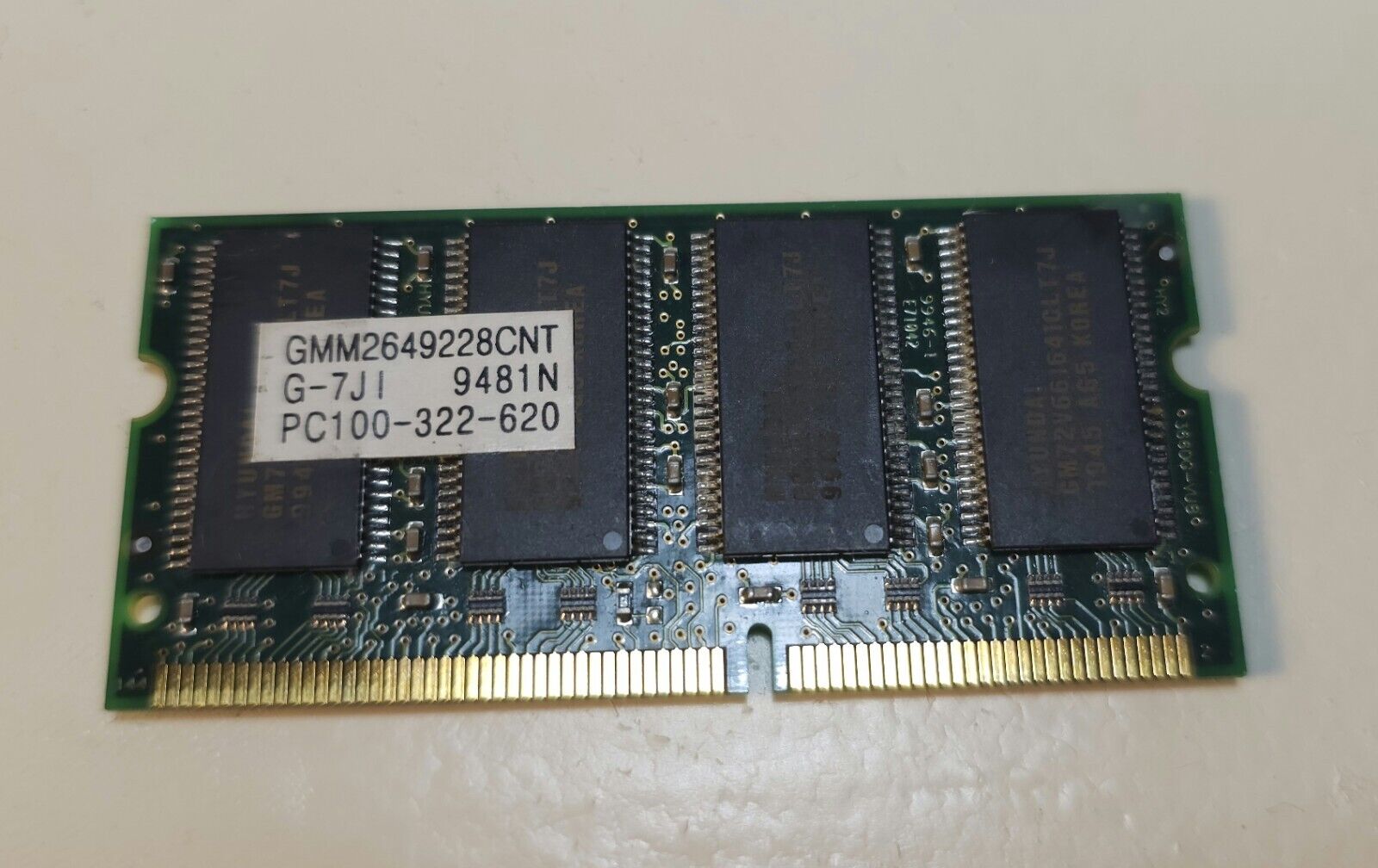 HYUNDAI GMM2649228CNTG-7J SO-DIMM SDRAM
