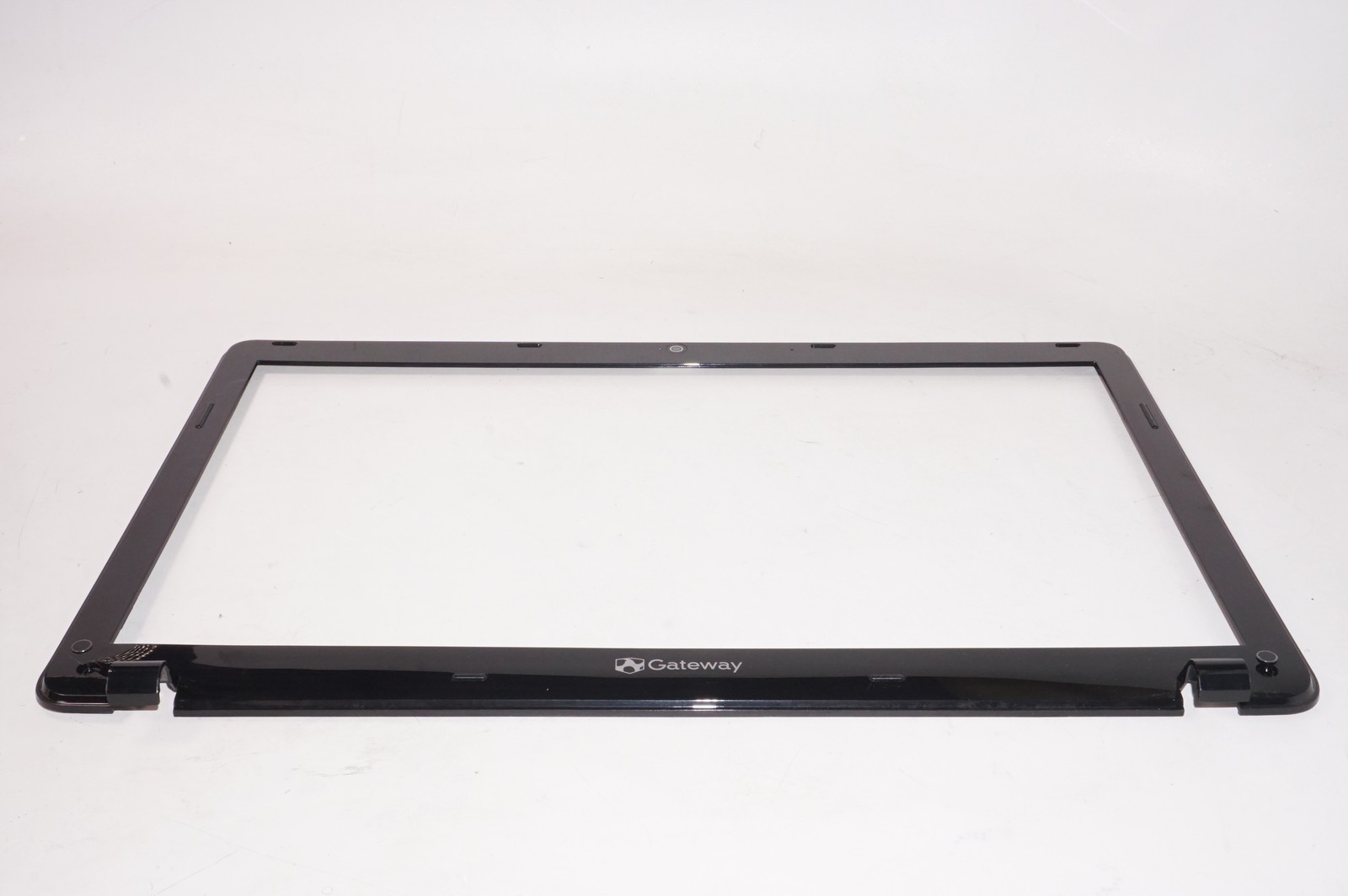 60.Y33N5.001 Gateway LCD Front Bezel 60.Y33N5.001 Gateway LCD Front Bezel