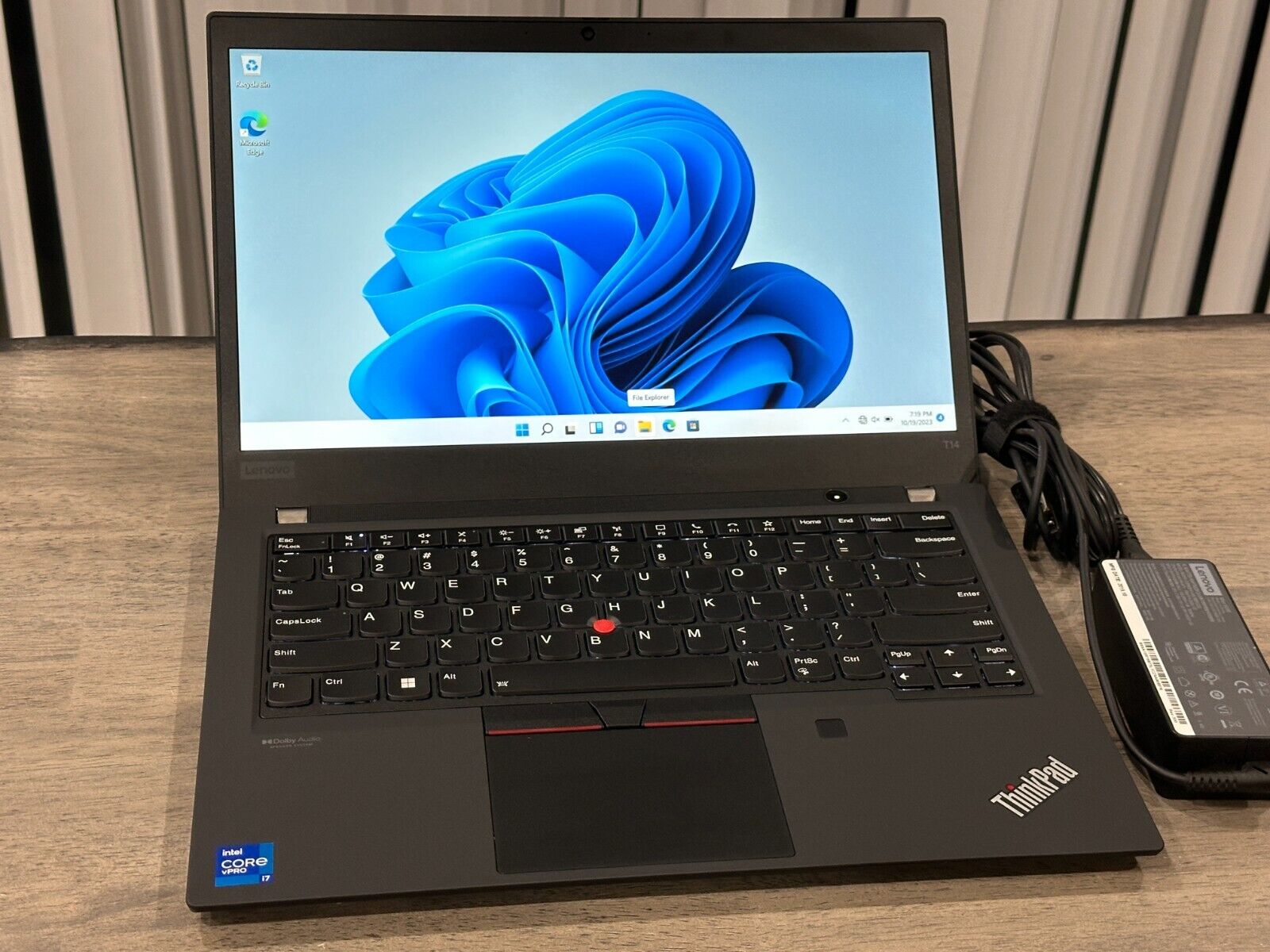 Lenovo ThinkPad T14 Gen 2 14\
