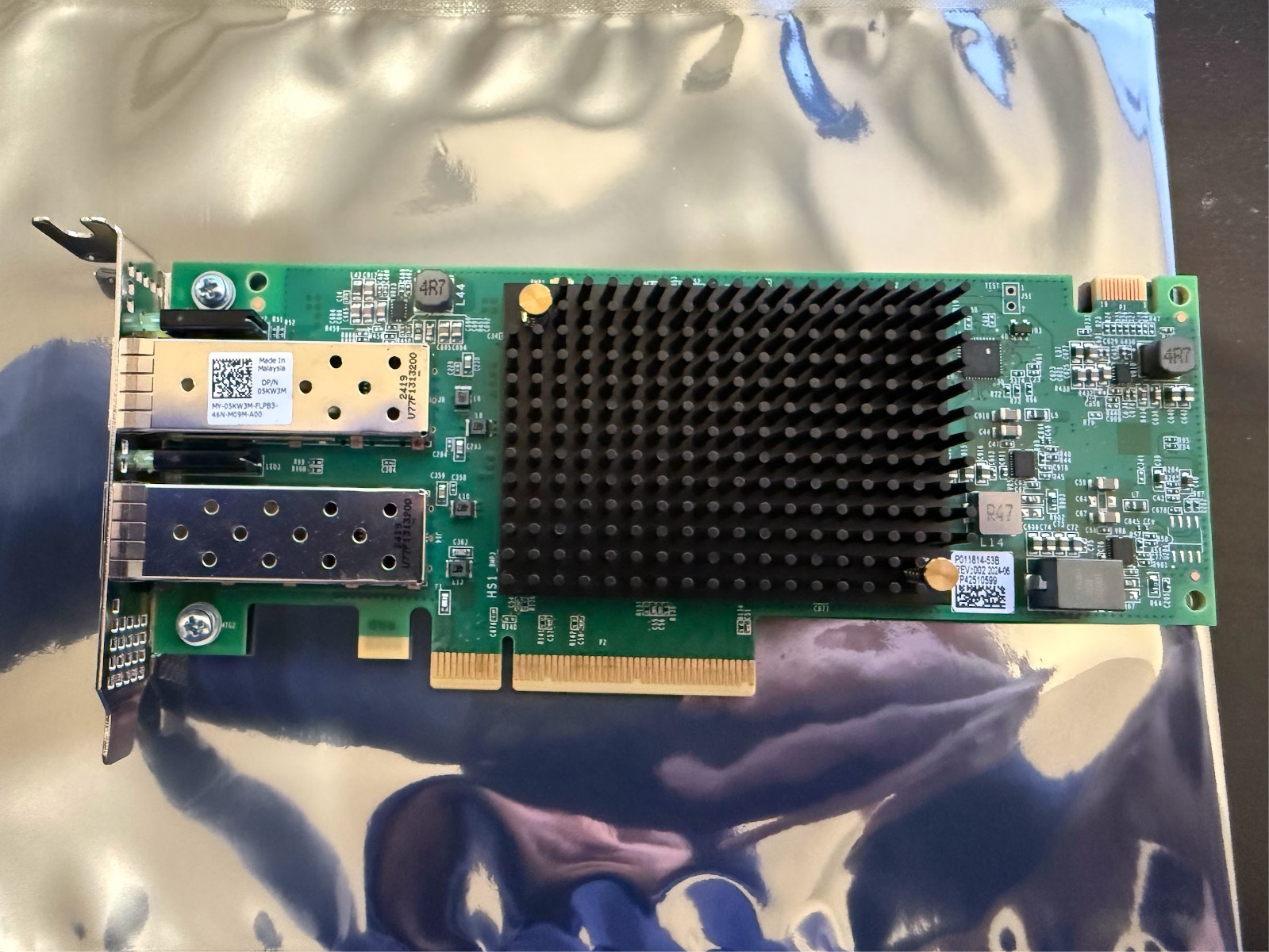 Dell Emulex LPE35002 Dual Port 32Gb Fibre Channel PCIe 4.0 HBA 05KW3M 5KW3M Dell Emulex LPE35002 Dual Port 32Gb Fibre Channel PCIe 4.0 HBA 05KW3M 5KW3M