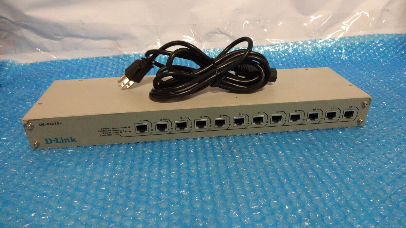 D-Link DE-812TP 12 Port Ethernet Hub 