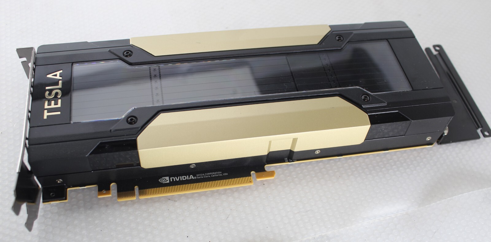 HP NVIDIA Tesla V100 16GB HBM2 PCIe X16 876340-001 876908-001 Q2N68A HP NVIDIA Tesla V100 16GB HBM2 PCIe X16 876340-001 876908-001 Q2N68A