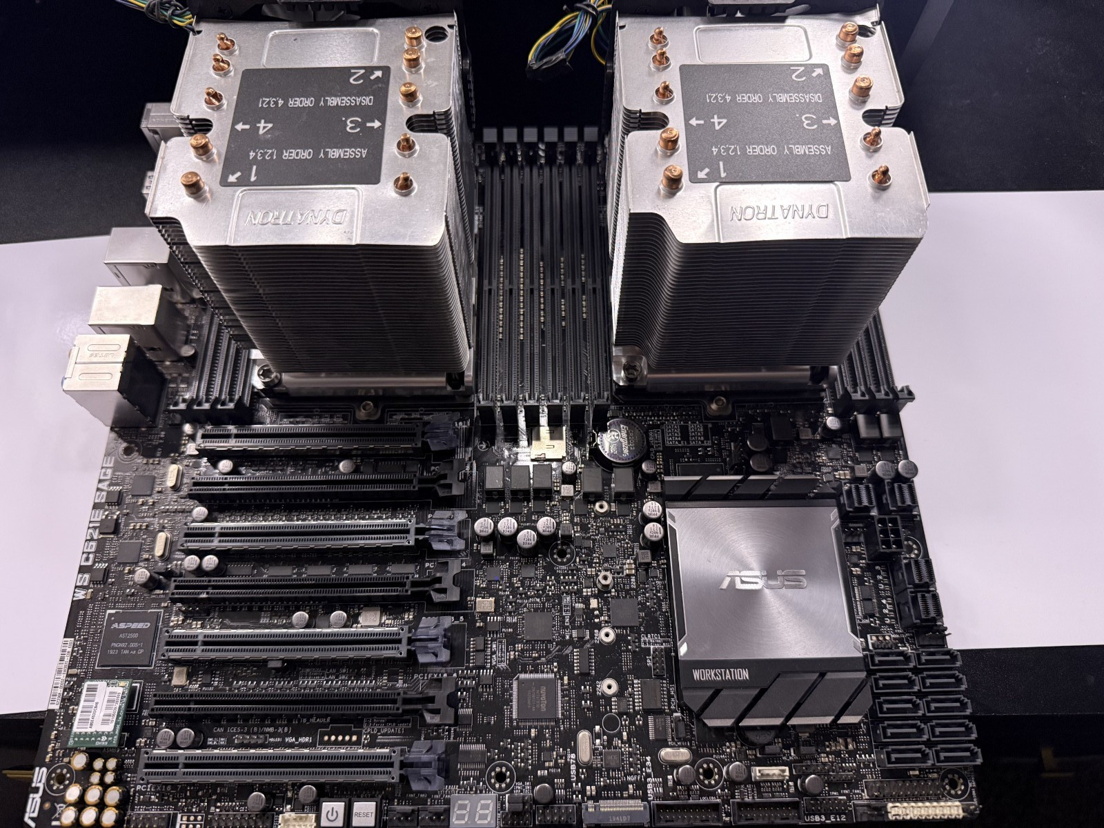 2X ASUS WS C621E SAGE workstation motherboard LGA3647 Intel® C621 chipset \ 2X ASUS WS C621E SAGE workstation motherboard LGA3647 Intel® C621 chipset \
