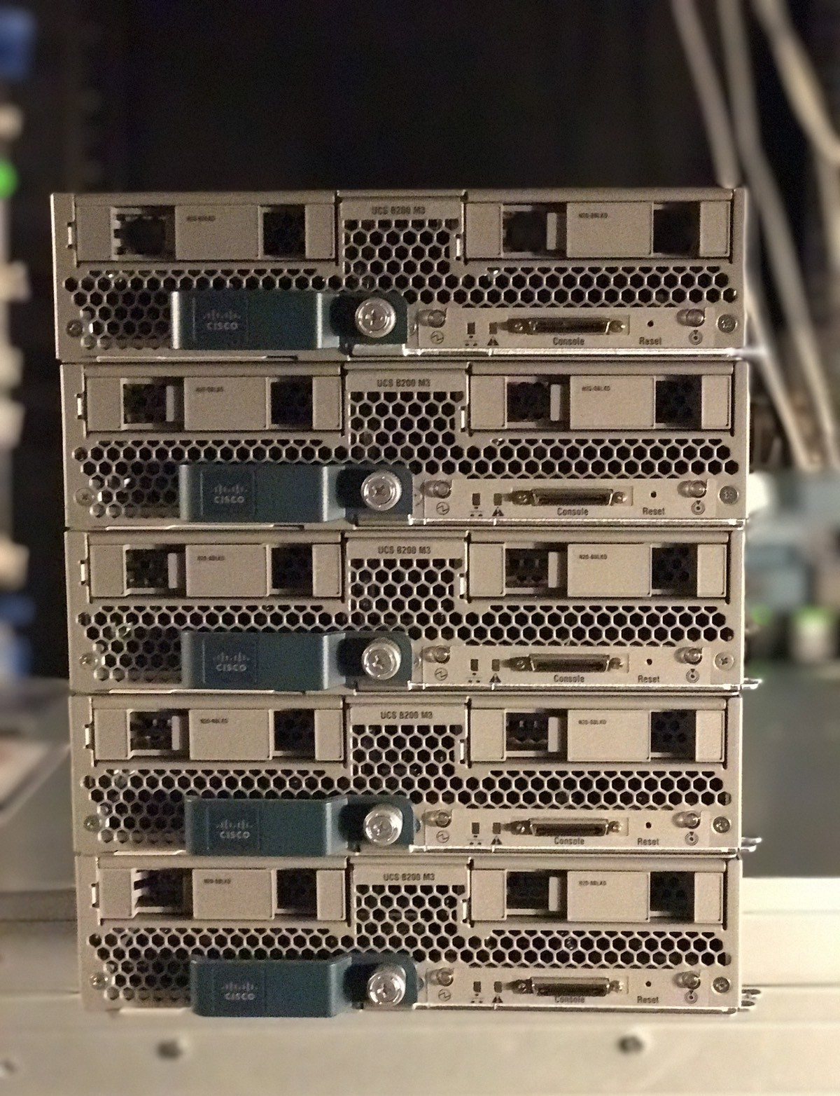 Cisco B200 M3 2x E5-2670V2 10 Core 8x 16GB-128GB Ram Blade Server VIC1240 14900R Cisco B200 M3 2x E5-2670V2 10 Core 8x 16GB-128GB Ram Blade Server VIC1240 14900R