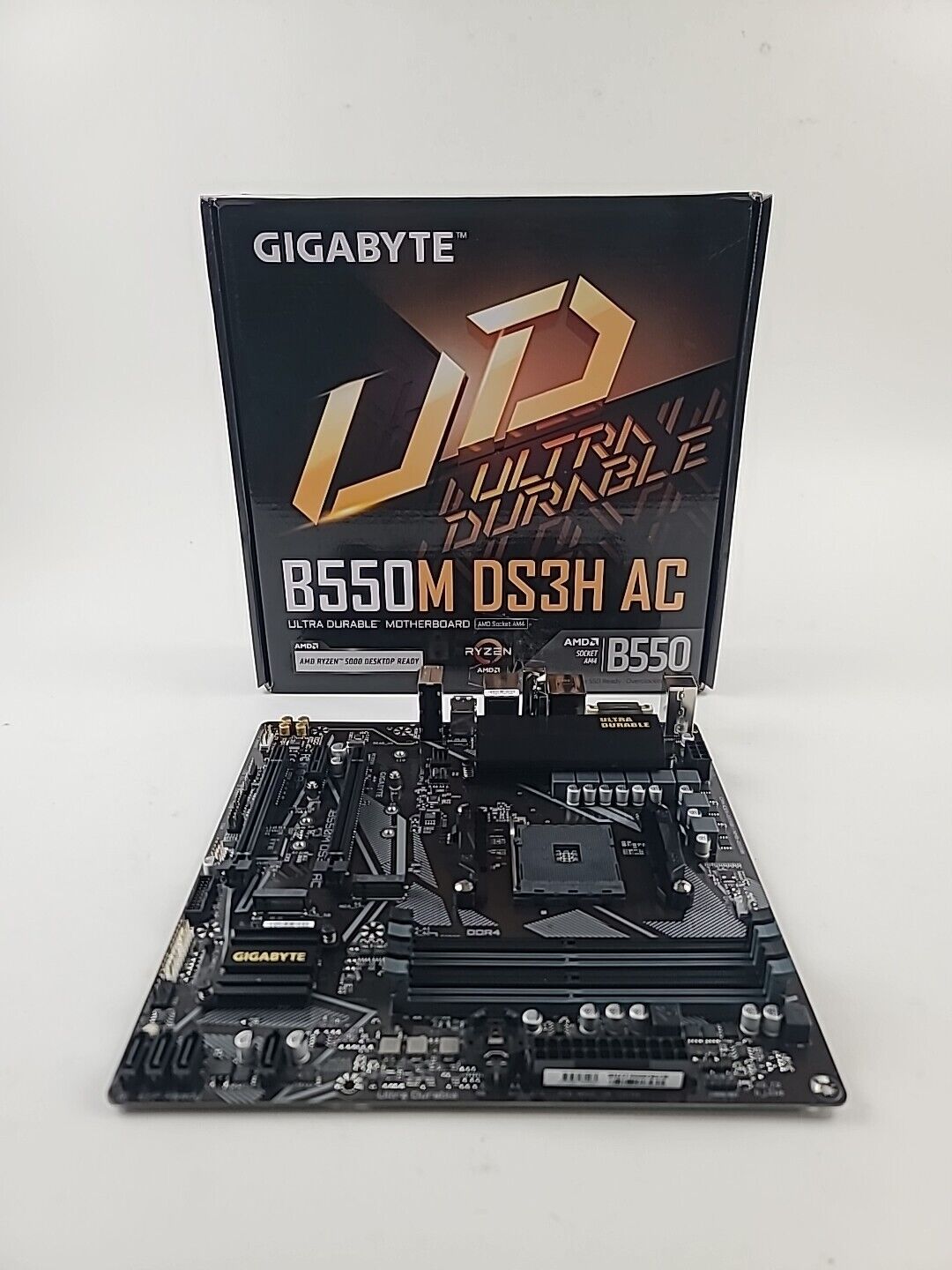 GIGABYTE B550MDS3HAC Socket AM4, AMD Motherboard